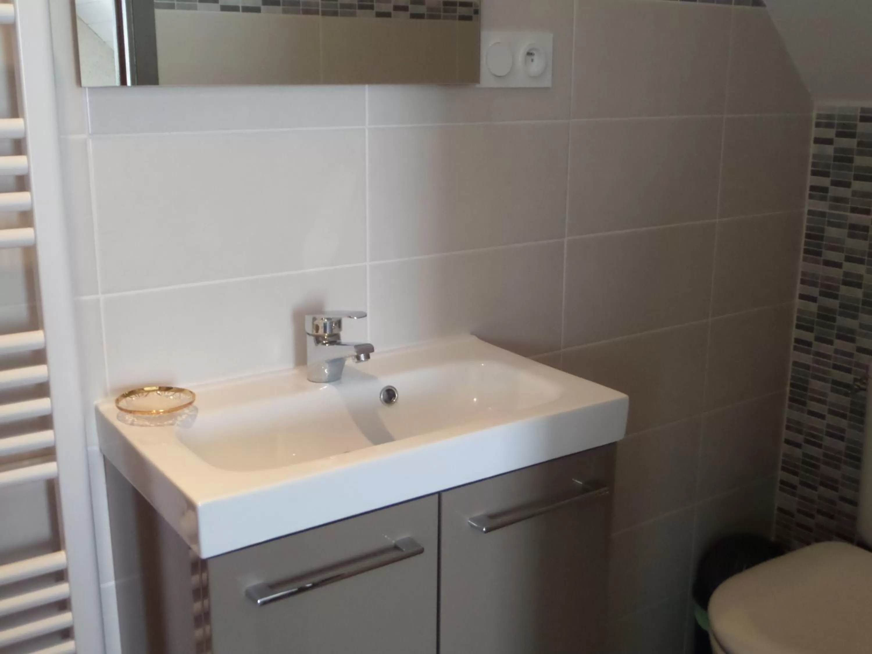 Bathroom in Les Gites de Kerdurod