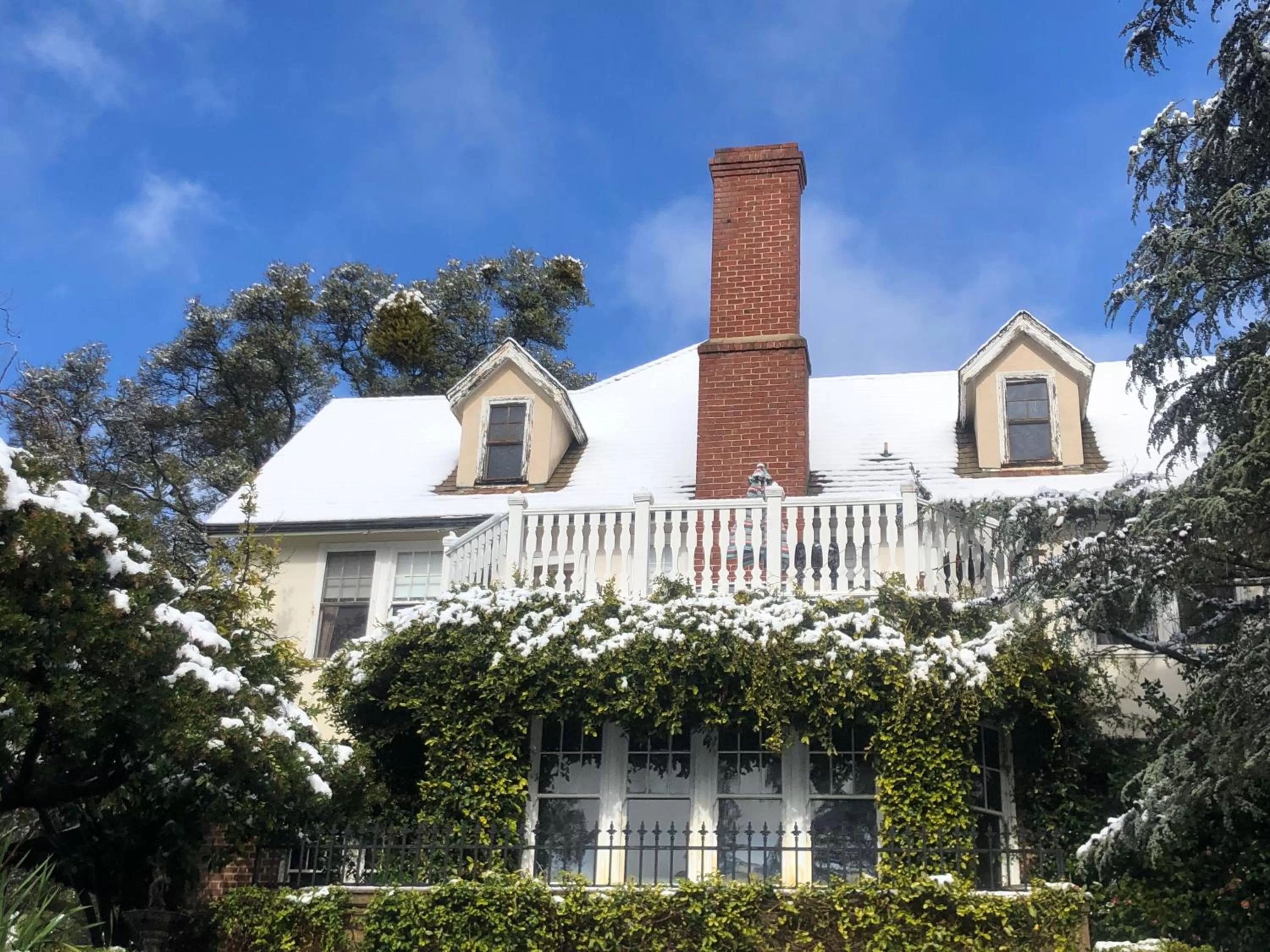 Property building in The Inn on Knowles Hill Bed & Breakfast Hotel
