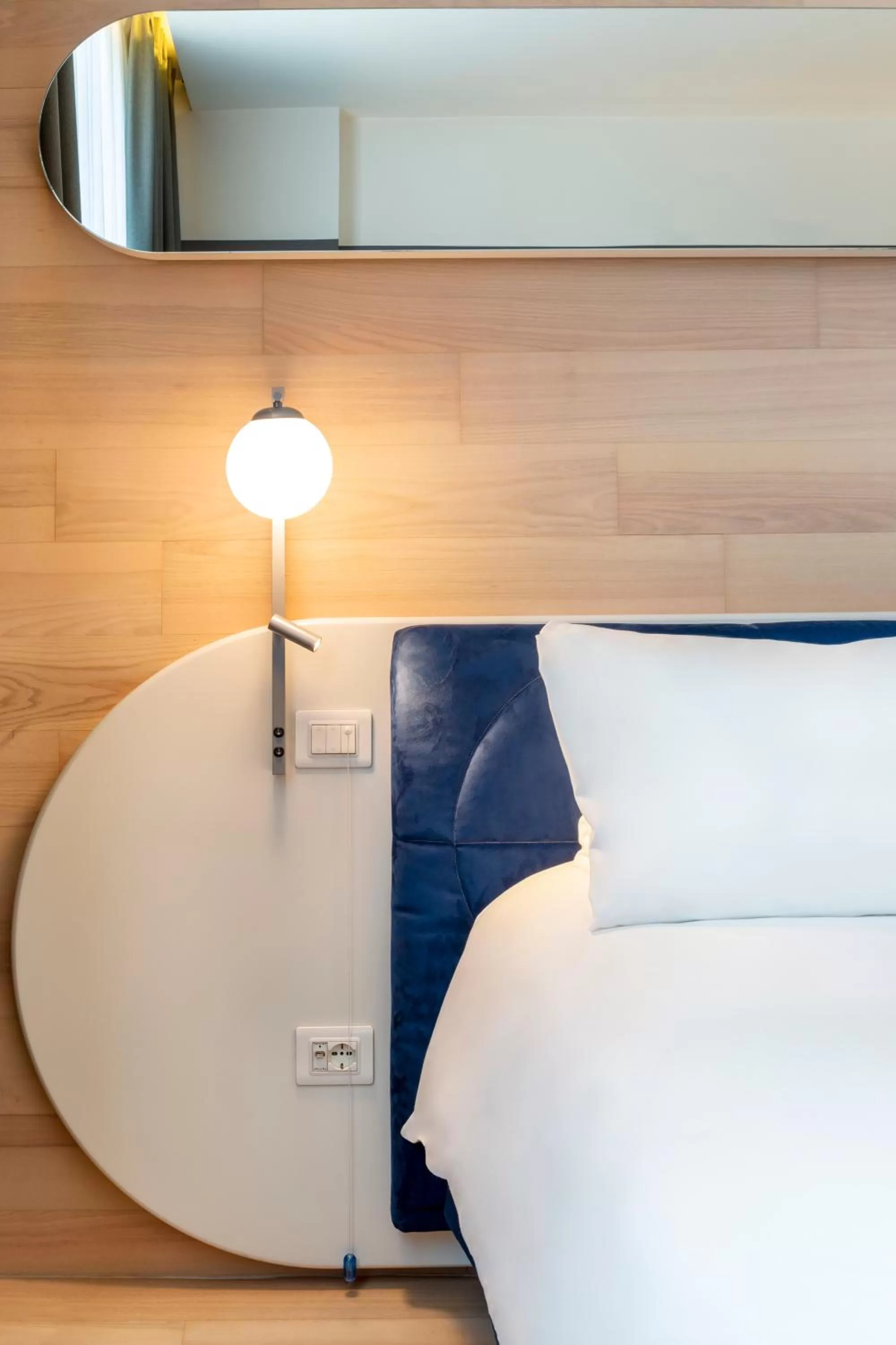 Bed in voco Milan-Fiere by IHG