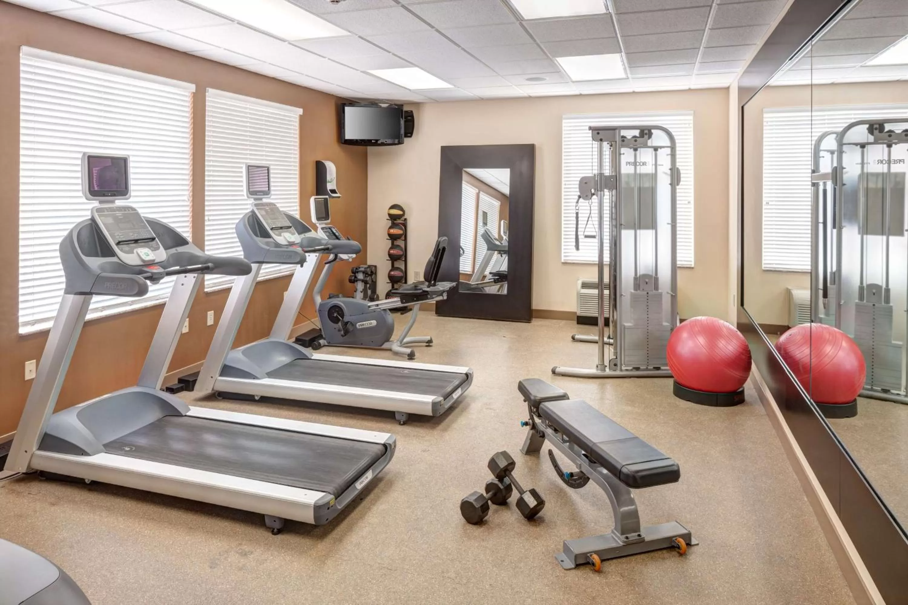 Fitness centre/facilities in Hilton Garden Inn Savannah Airport