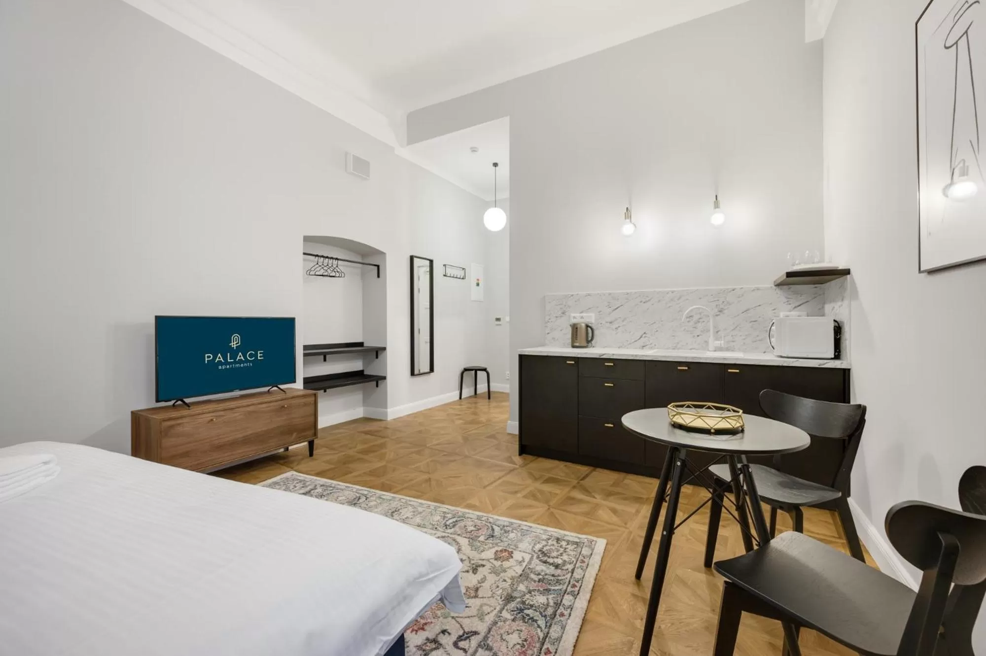 TV and multimedia, Bed in Palace Apartments