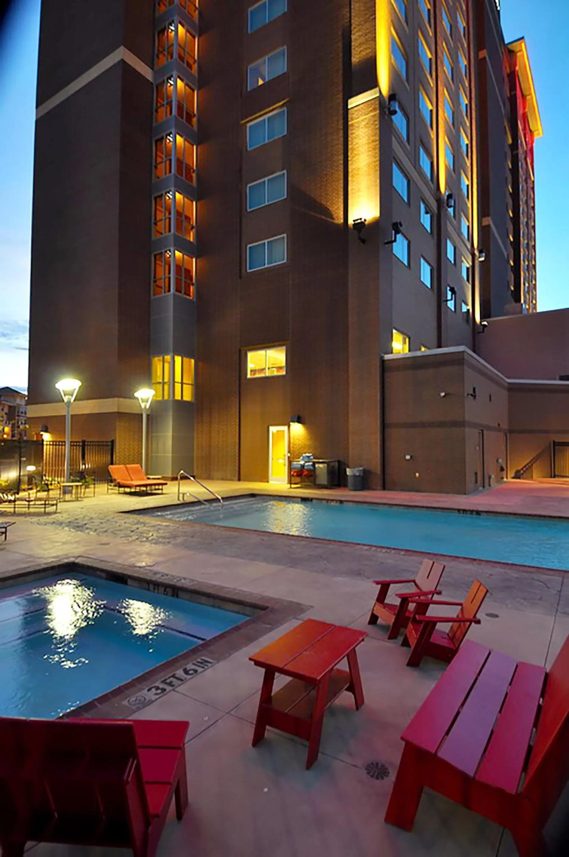 Patio in Overton Hotel and Conference Center