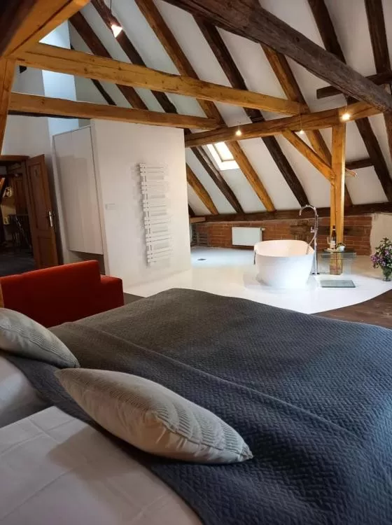 Bed in Hotel Svambersky dum