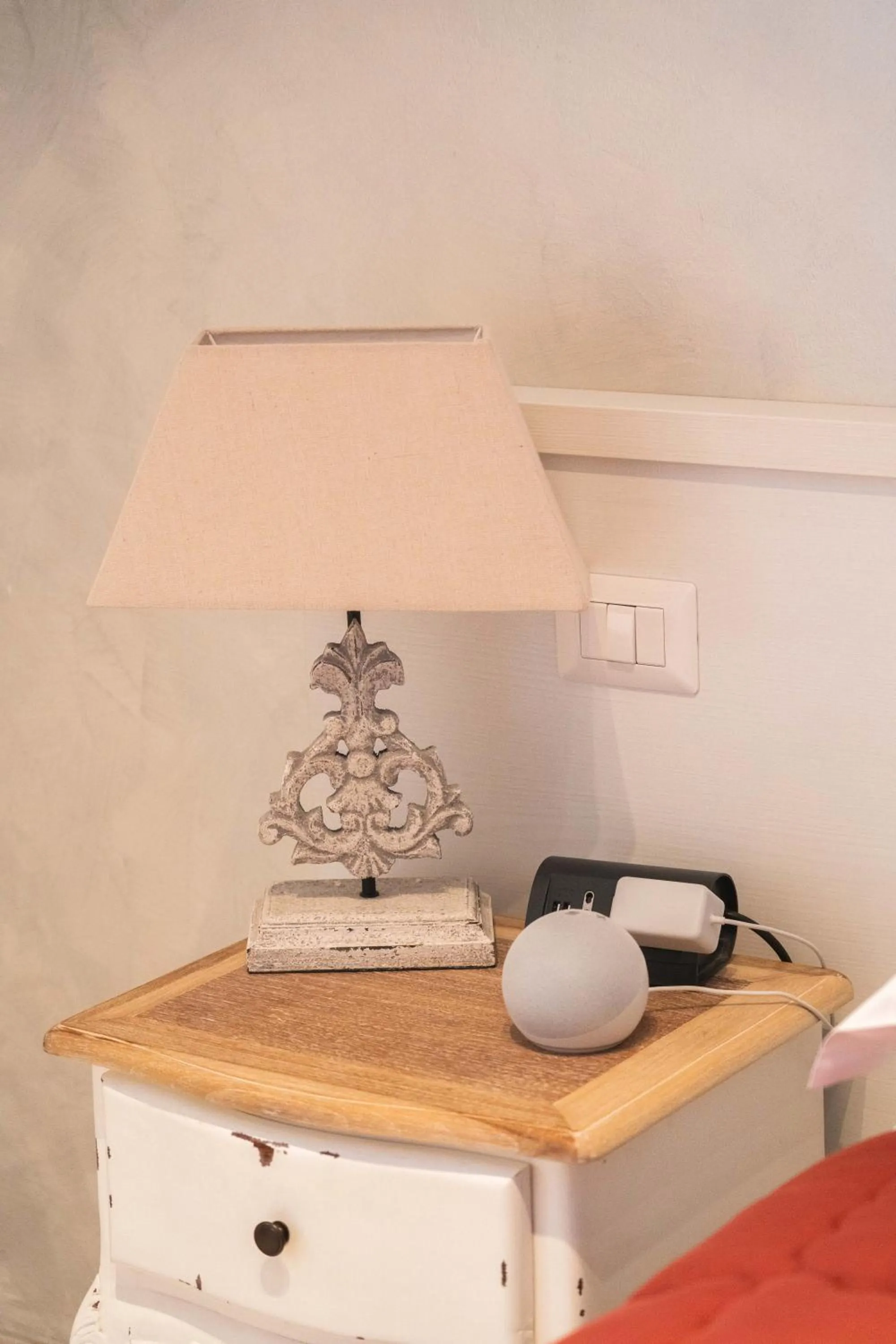 Decorative detail in Rome Central Rooms