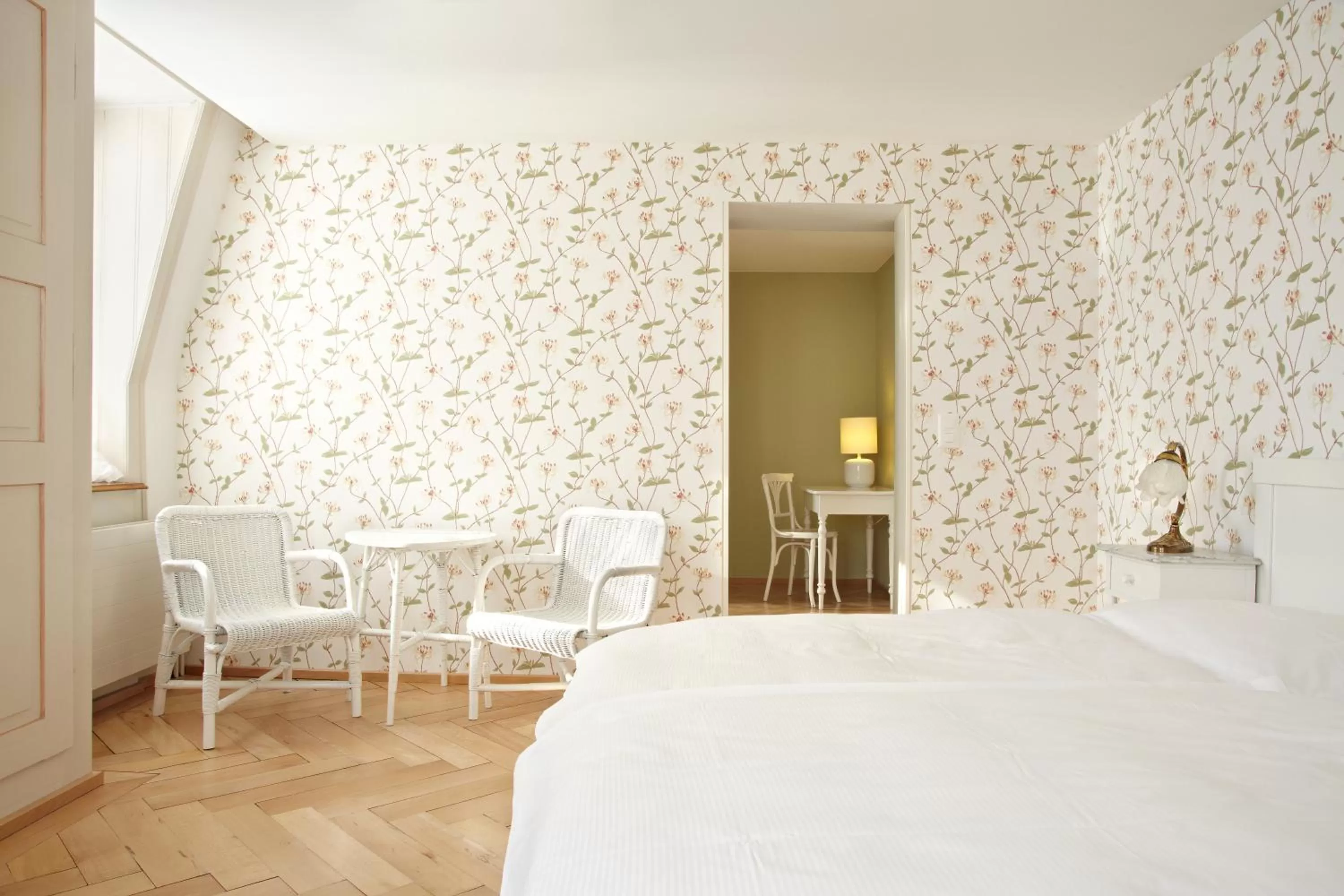 Photo of the whole room, Bed in Hotel Terrasse am See