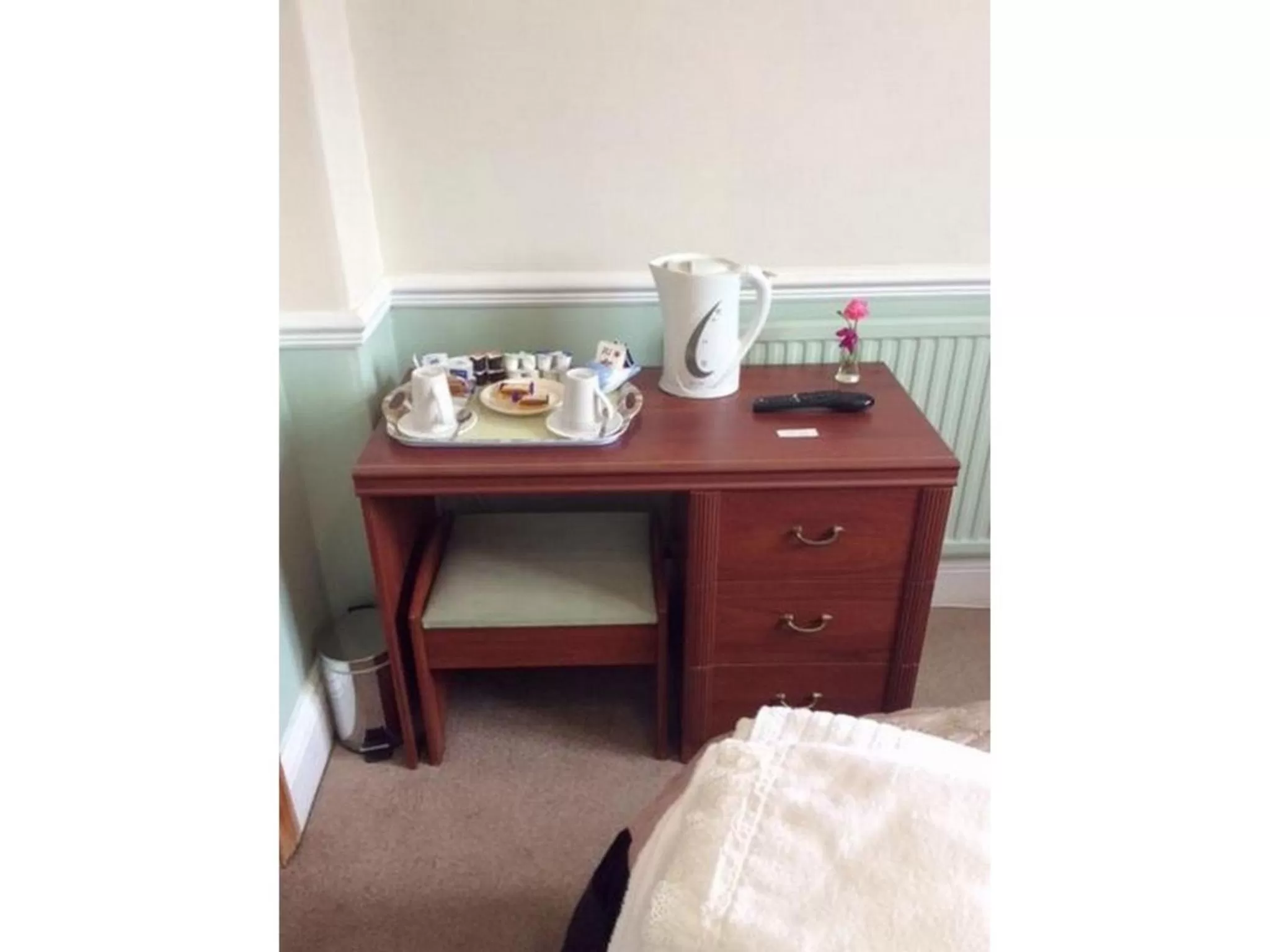 Coffee/tea facilities in Alma Lodge Guest House