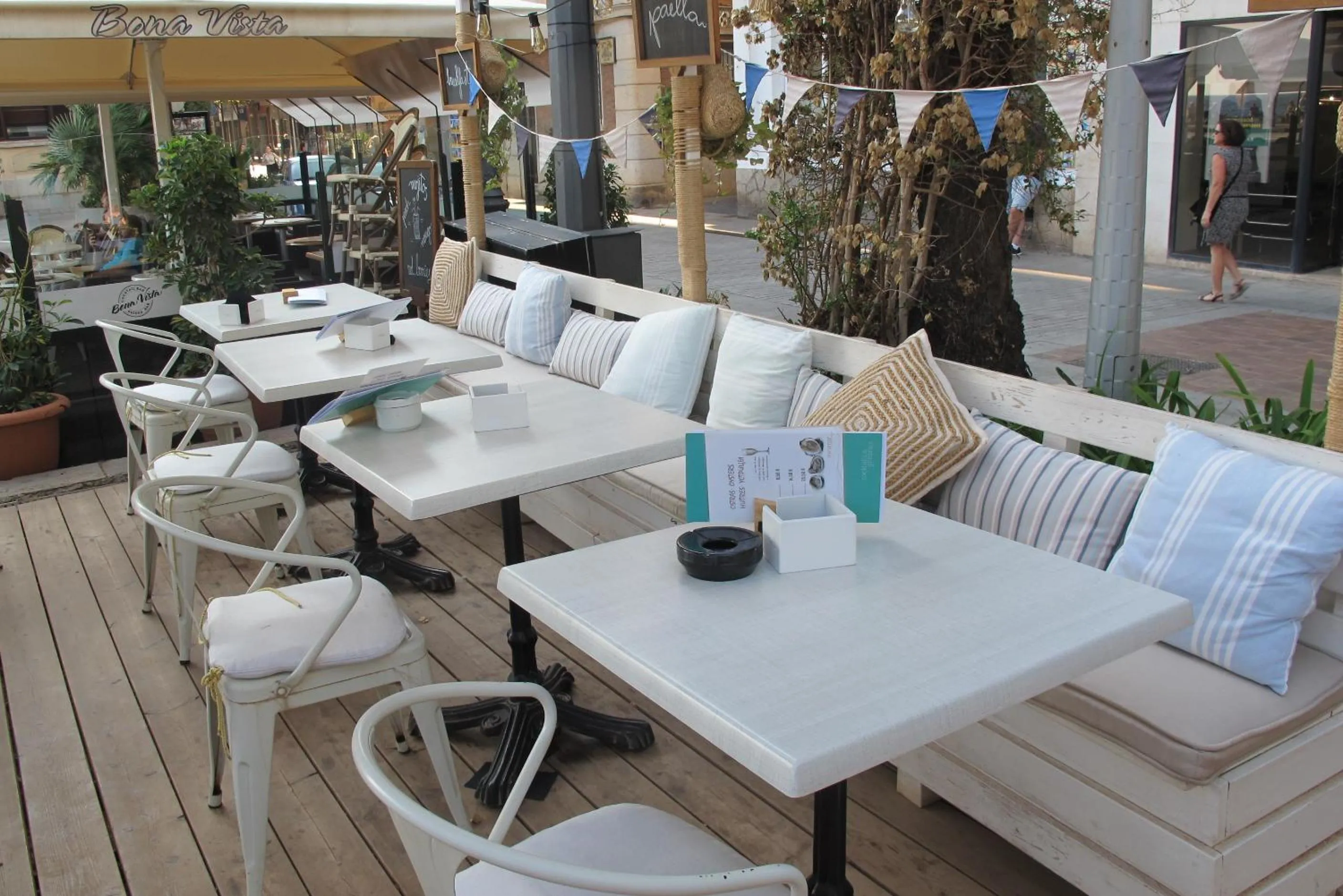 Restaurant/places to eat in Hotel Miramar