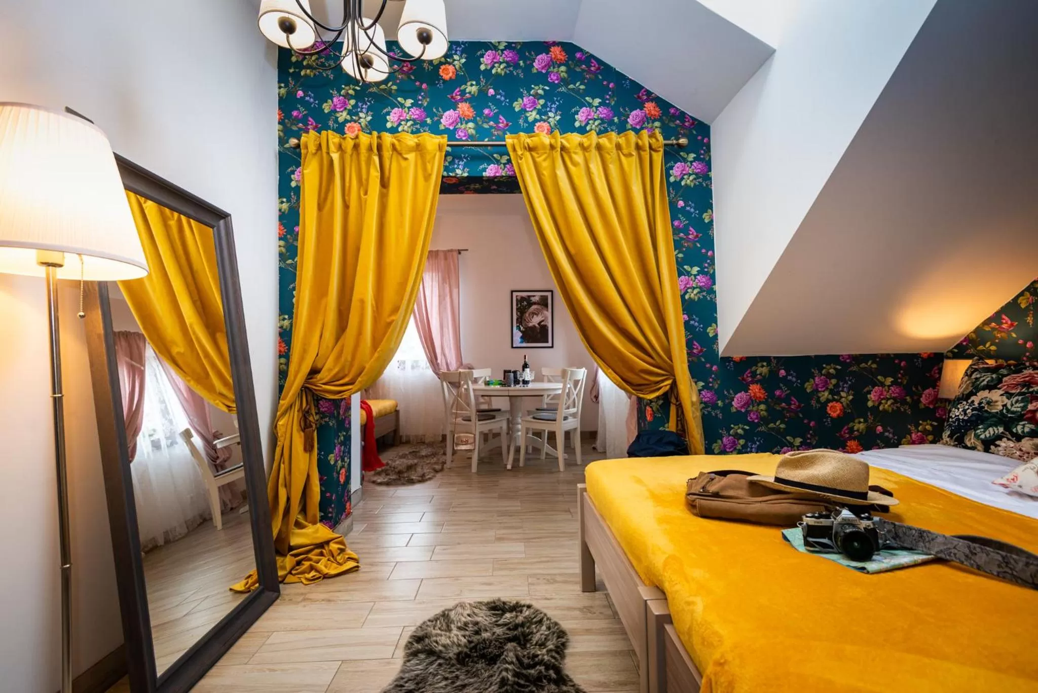 Bed in Pokoje w Starej Karczmie - by Upstairs