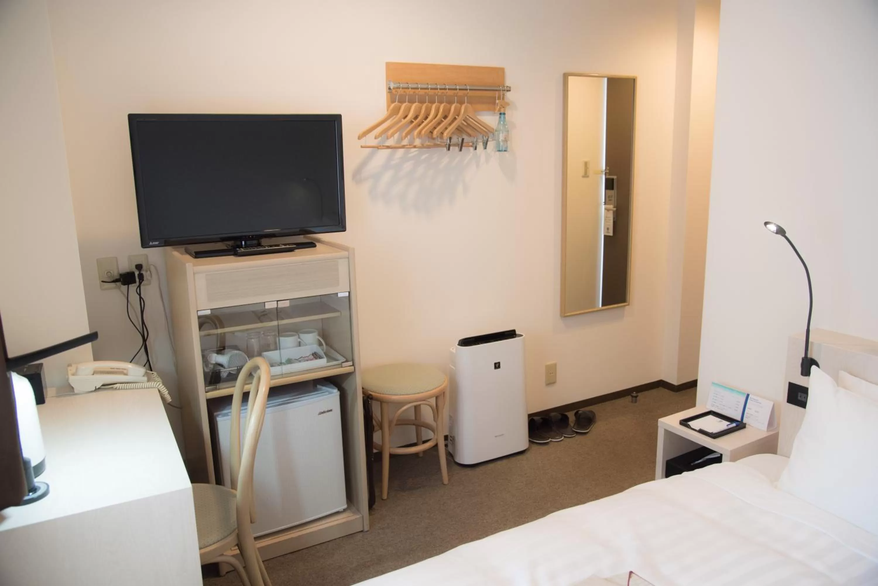 Photo of the whole room, Bed in Best Western Osaka Tsukamoto