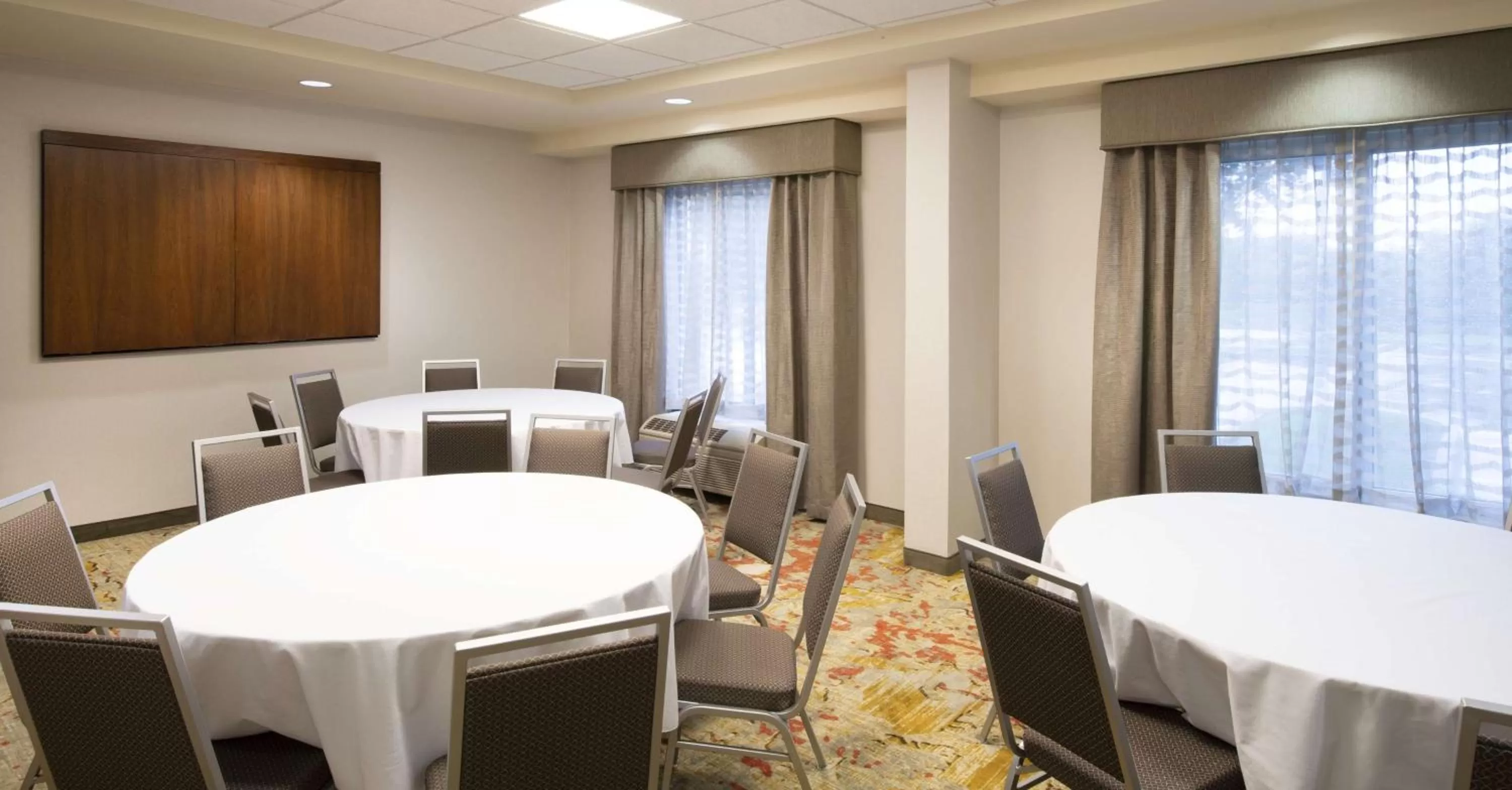 Meeting/conference room in Hampton Inn & Suites N Ft Worth-Alliance Airport