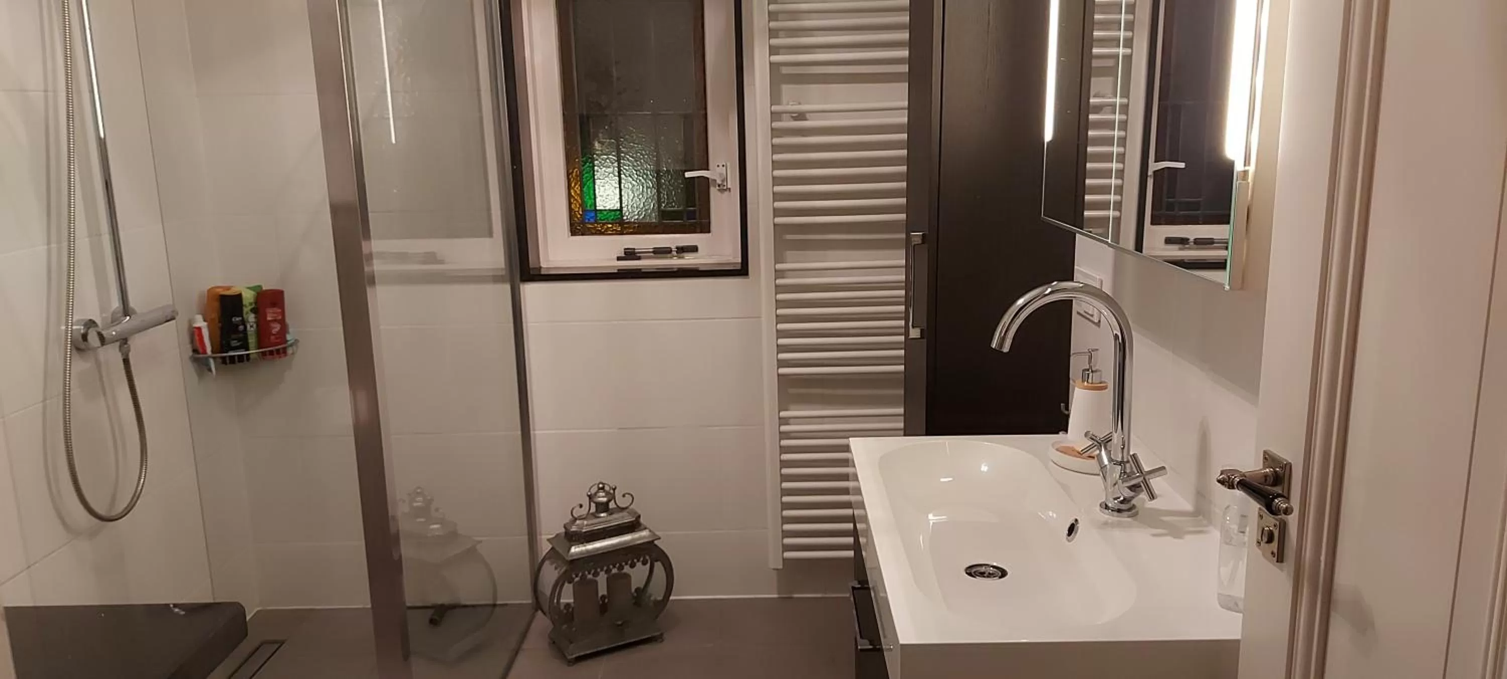 Bathroom in Sweetlake