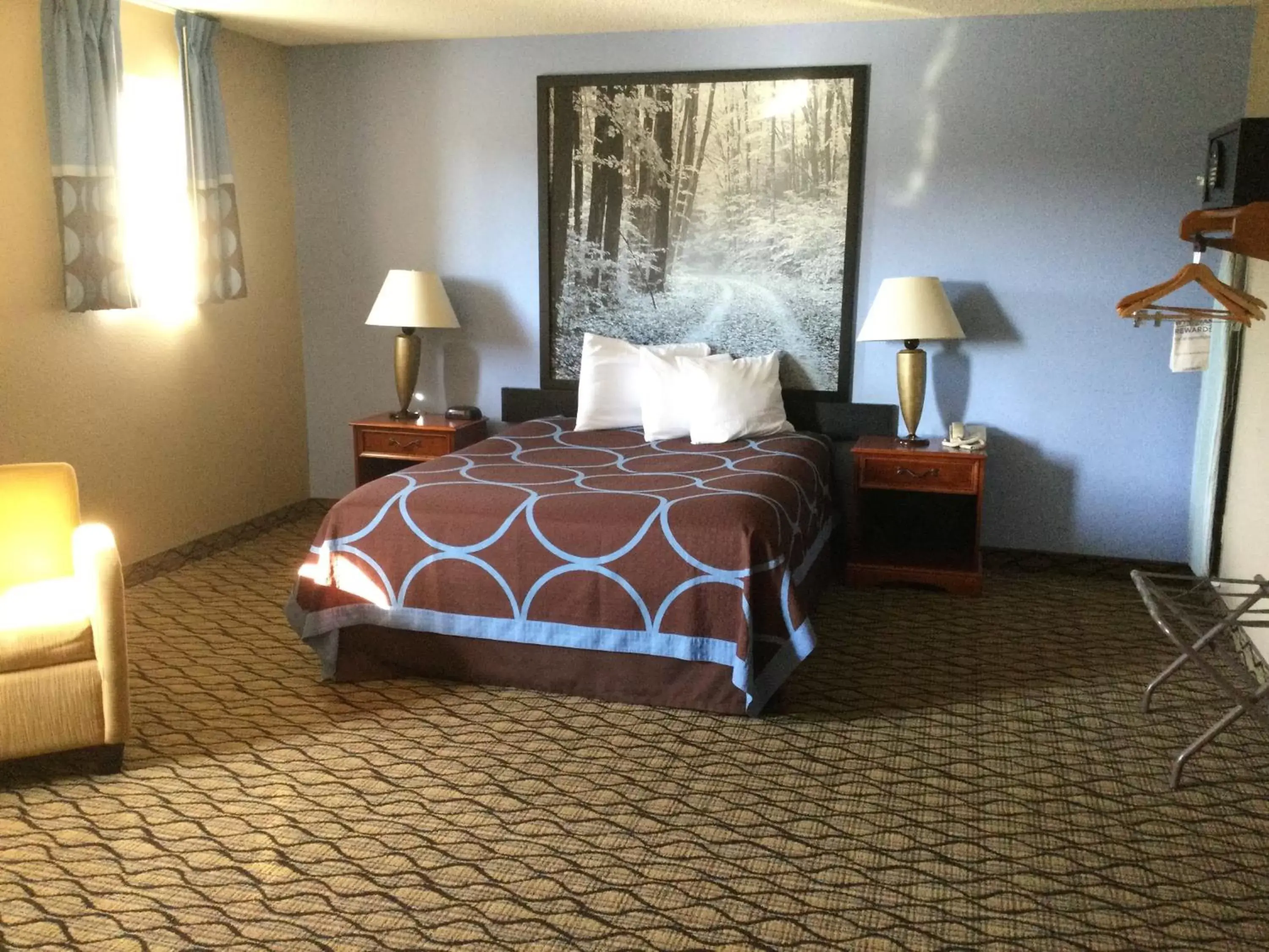 Queen Studio Suite - Non-Smoking in Super 8 by Wyndham Adrian Queen Studio Suite - Non-Smoking in Super 8 by Wyndham Adrian