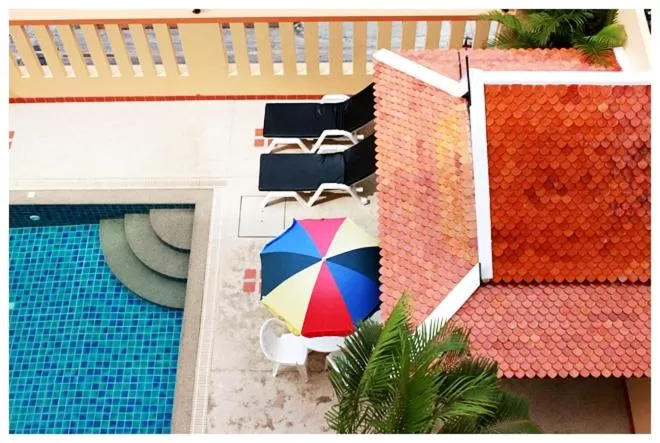 Pool view in soi2inn