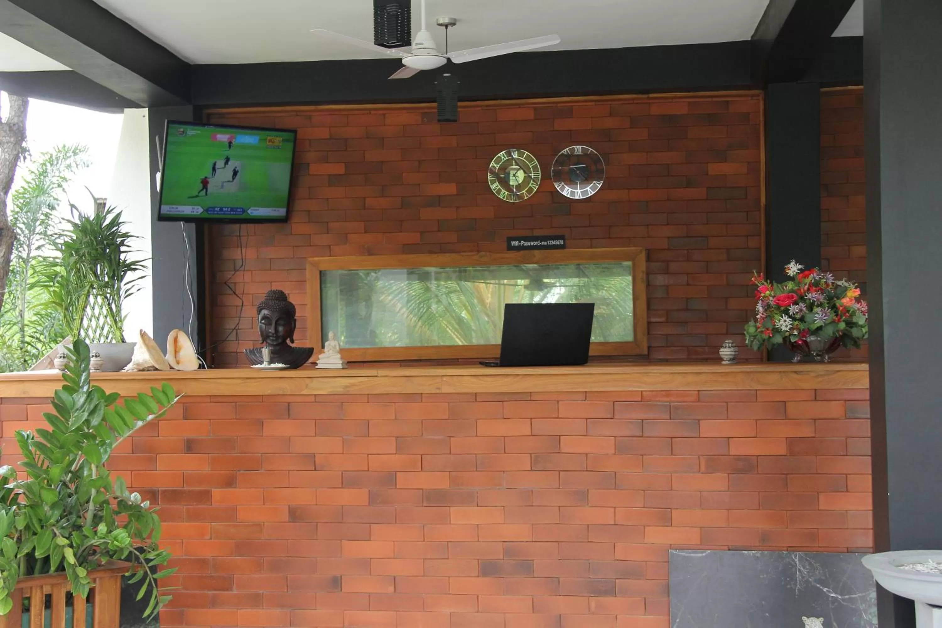 Facade/entrance in Eco Hotel Black & White - Anuradhapura