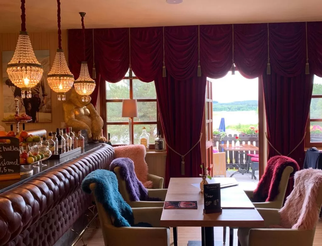 Seating Area in Riverdam