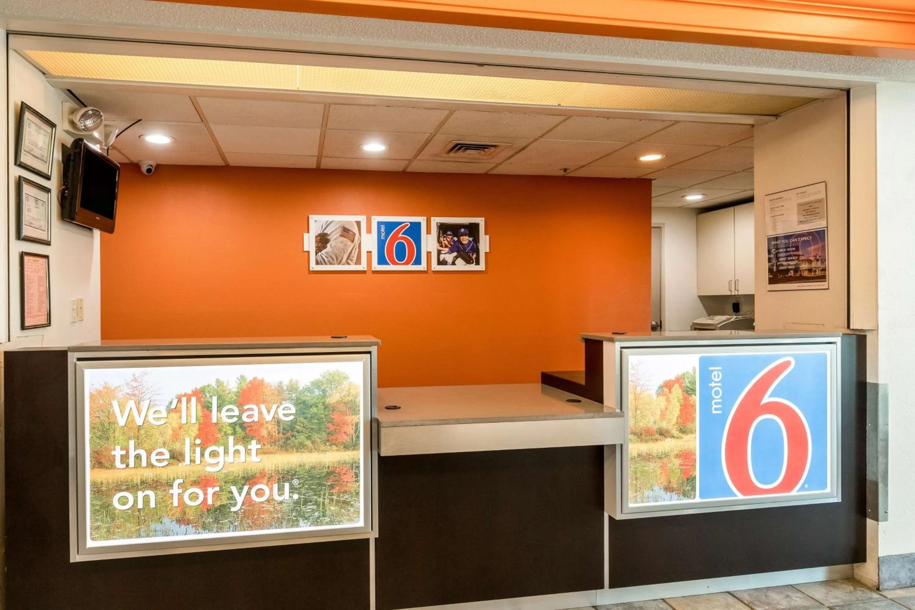 Lobby or reception in Motel 6-Newport, TN