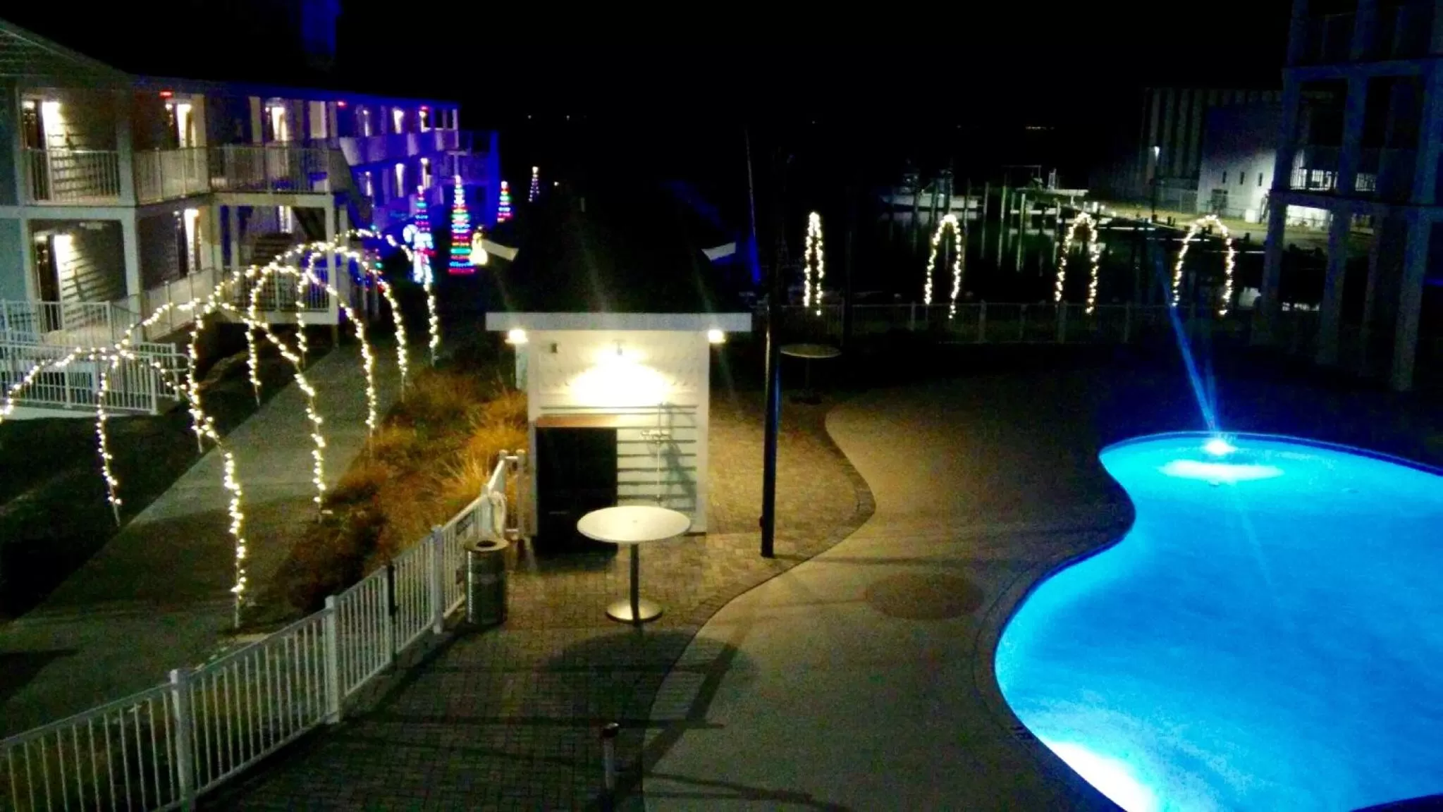 Pool view in Anchor Inn