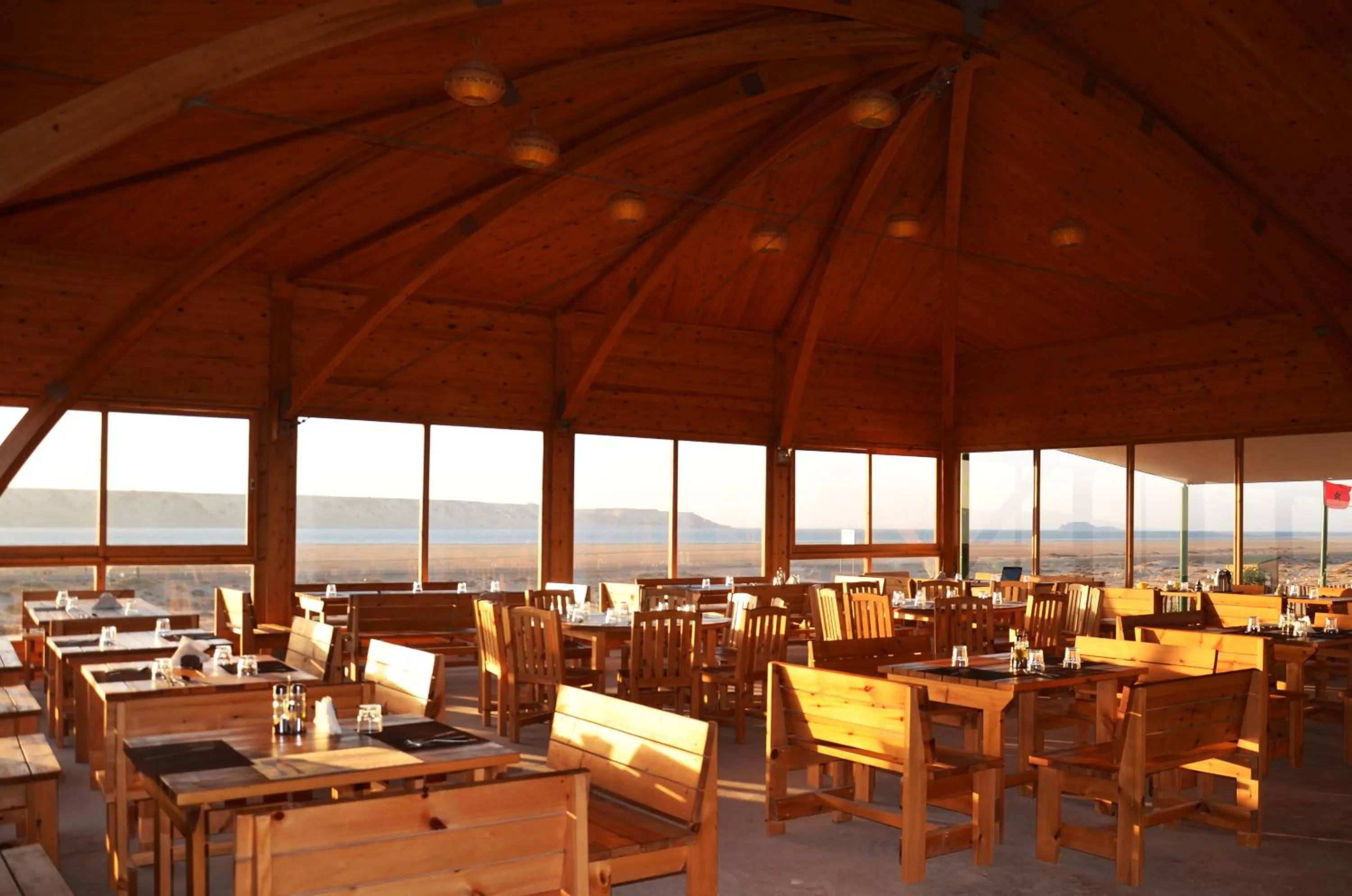 Restaurant/places to eat in Dakhla Camp