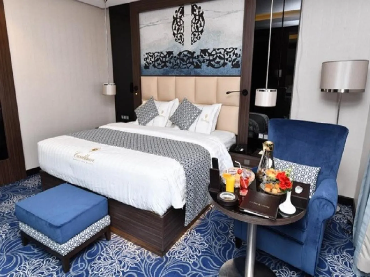 Photo of the whole room, Bed in Casablanca Hotel Jeddah