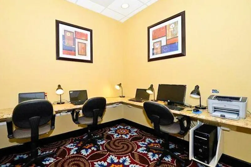 Business facilities in Causeway Bay Hotel