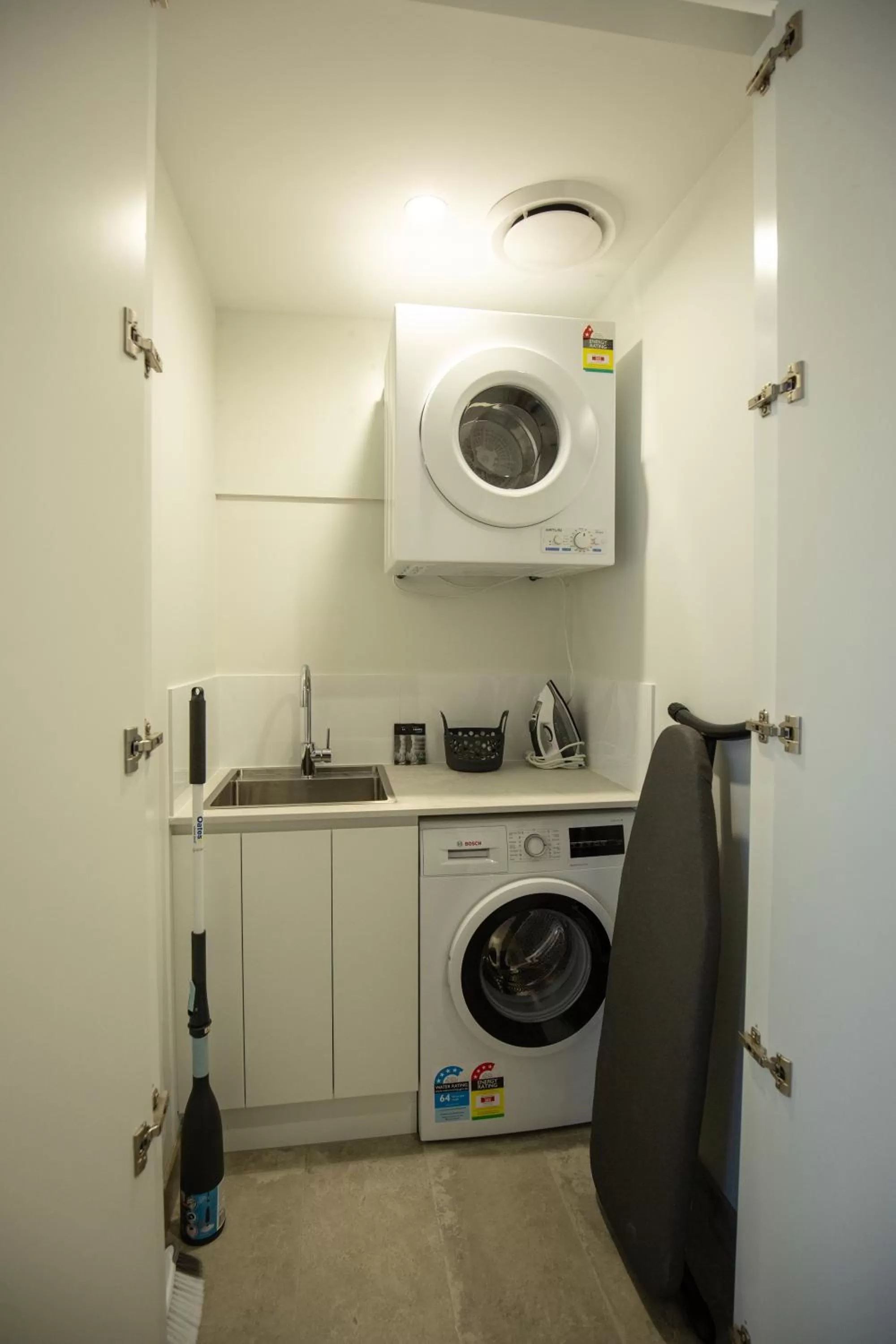 Astina Suites, Forster