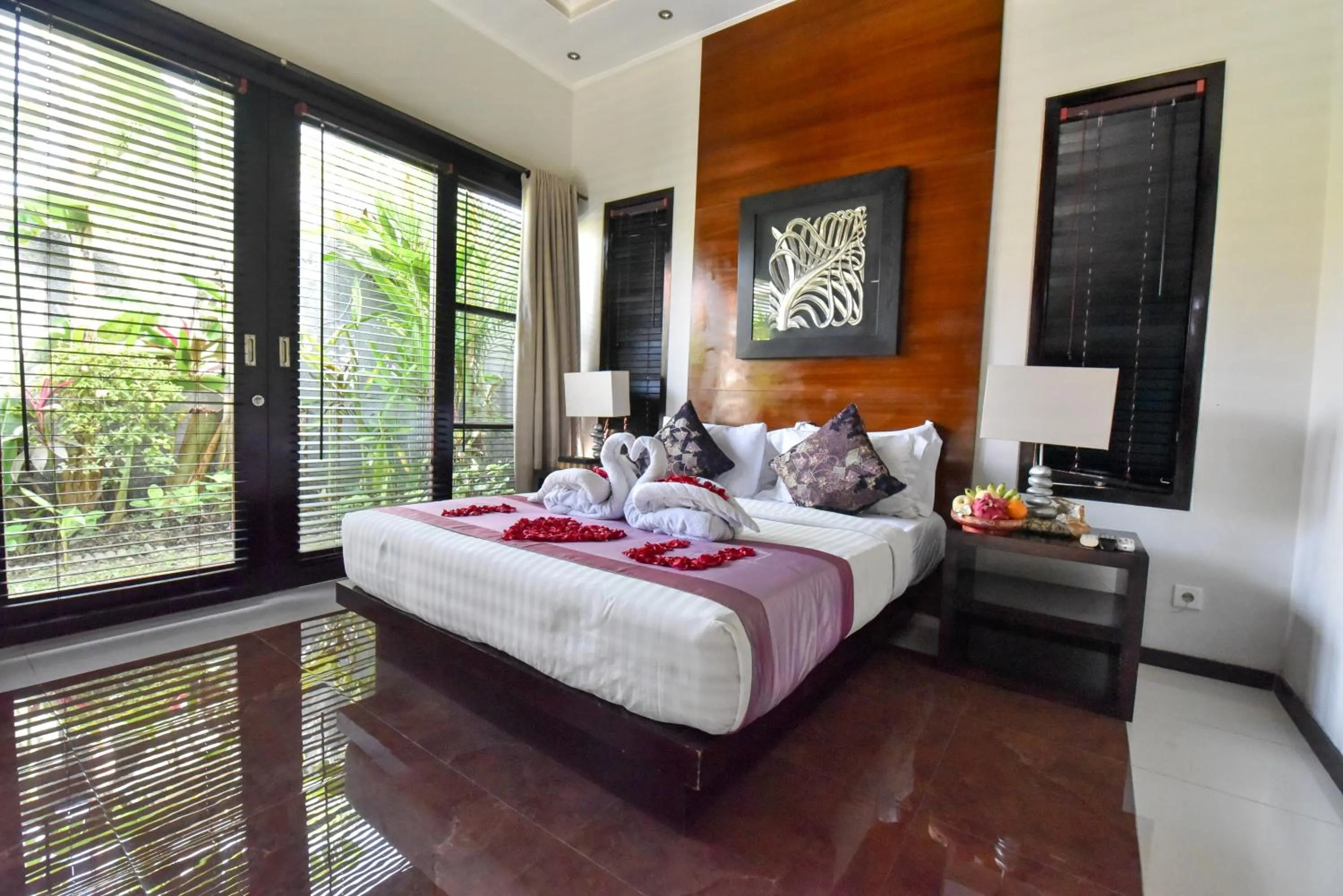 Bed in Katala Suites and Villas