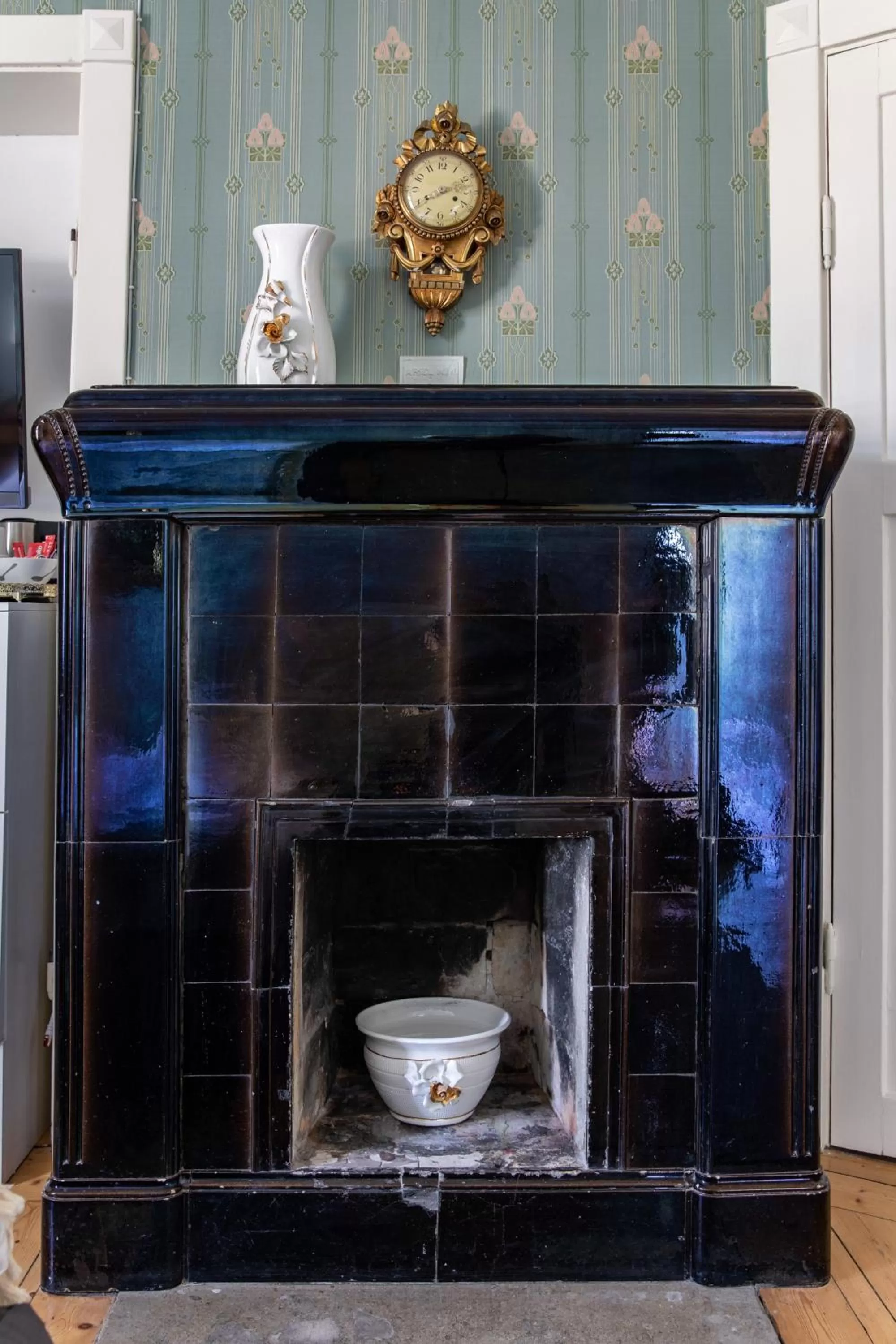 flat iron in Hotell Breda Blick