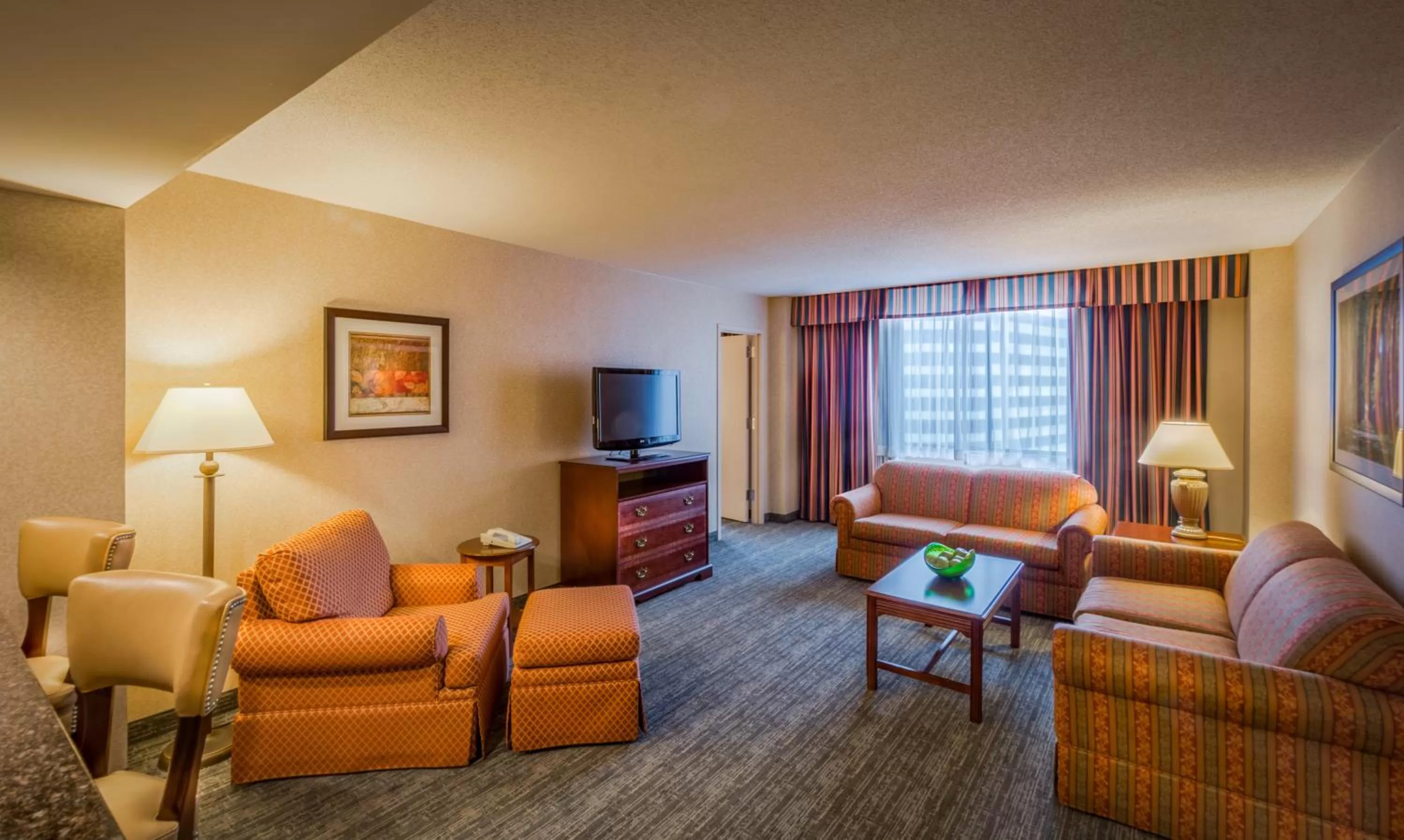 Photo of the whole room in Holiday Inn Arlington at Ballston by IHG