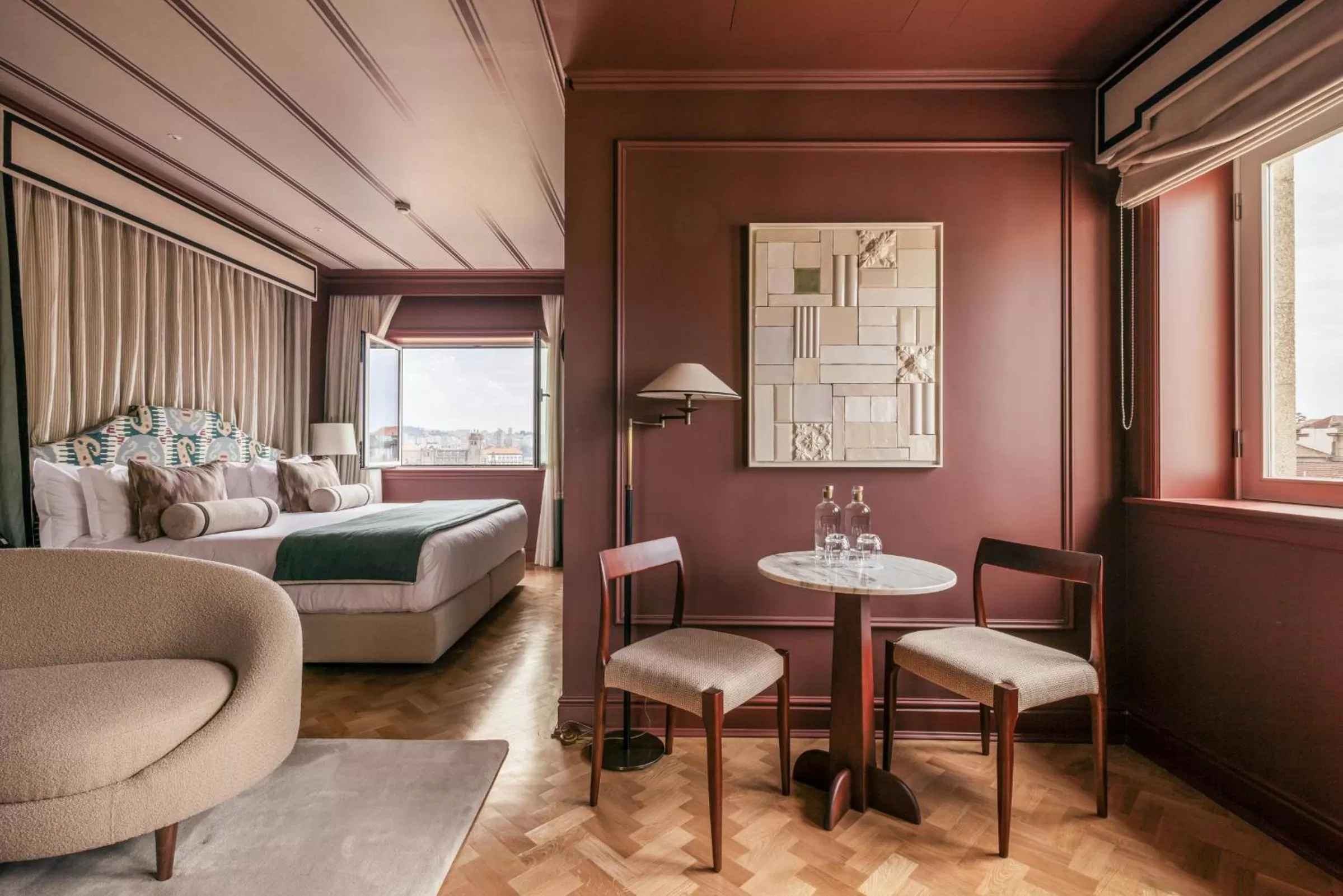 Living room, Bed in Hospes Infante Sagres Porto - Small Luxury Hotels Of The World