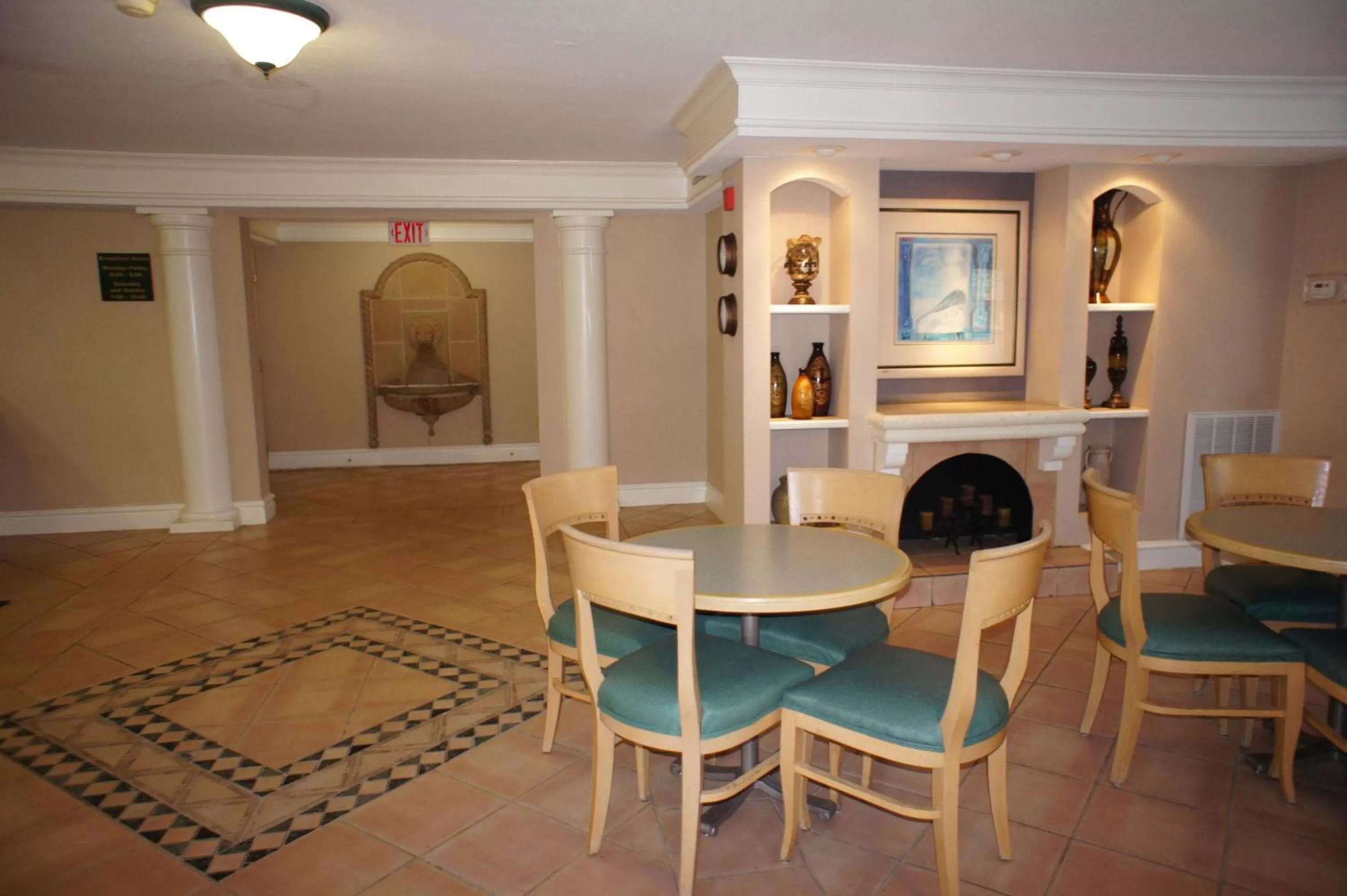 Lobby or reception in La Quinta Inn by Wyndham Tallahassee North