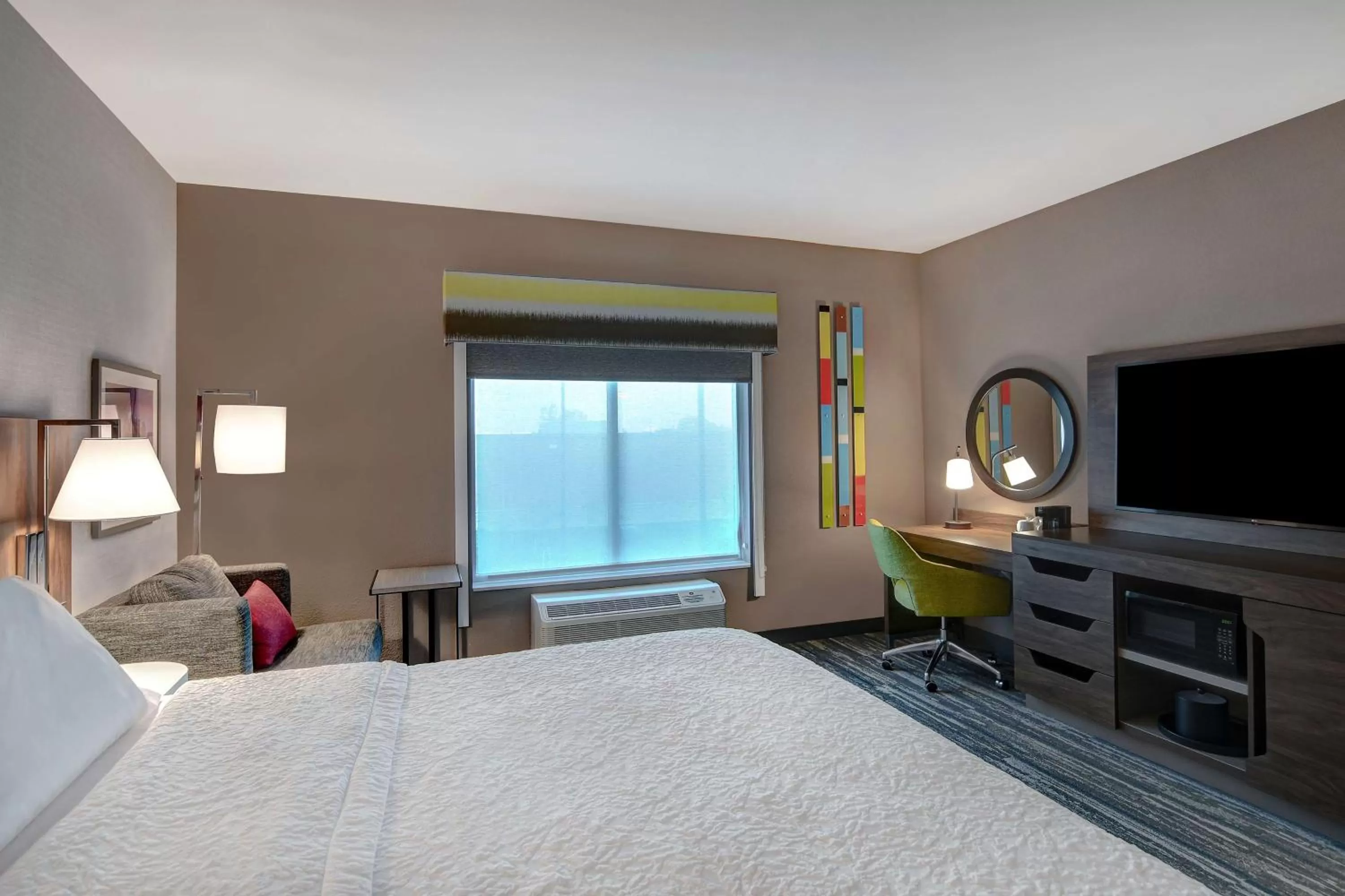 Bedroom, Bed in Hampton Inn & Suites Canal Winchester Columbus