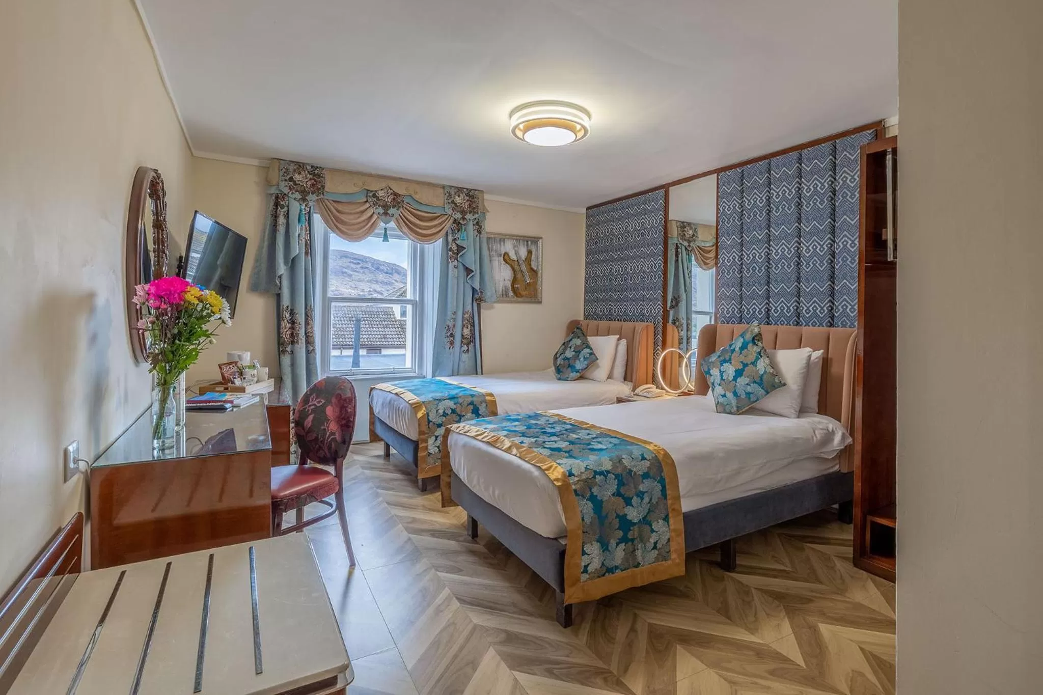 Bedroom, Bed in Muthu Fort William Hotel