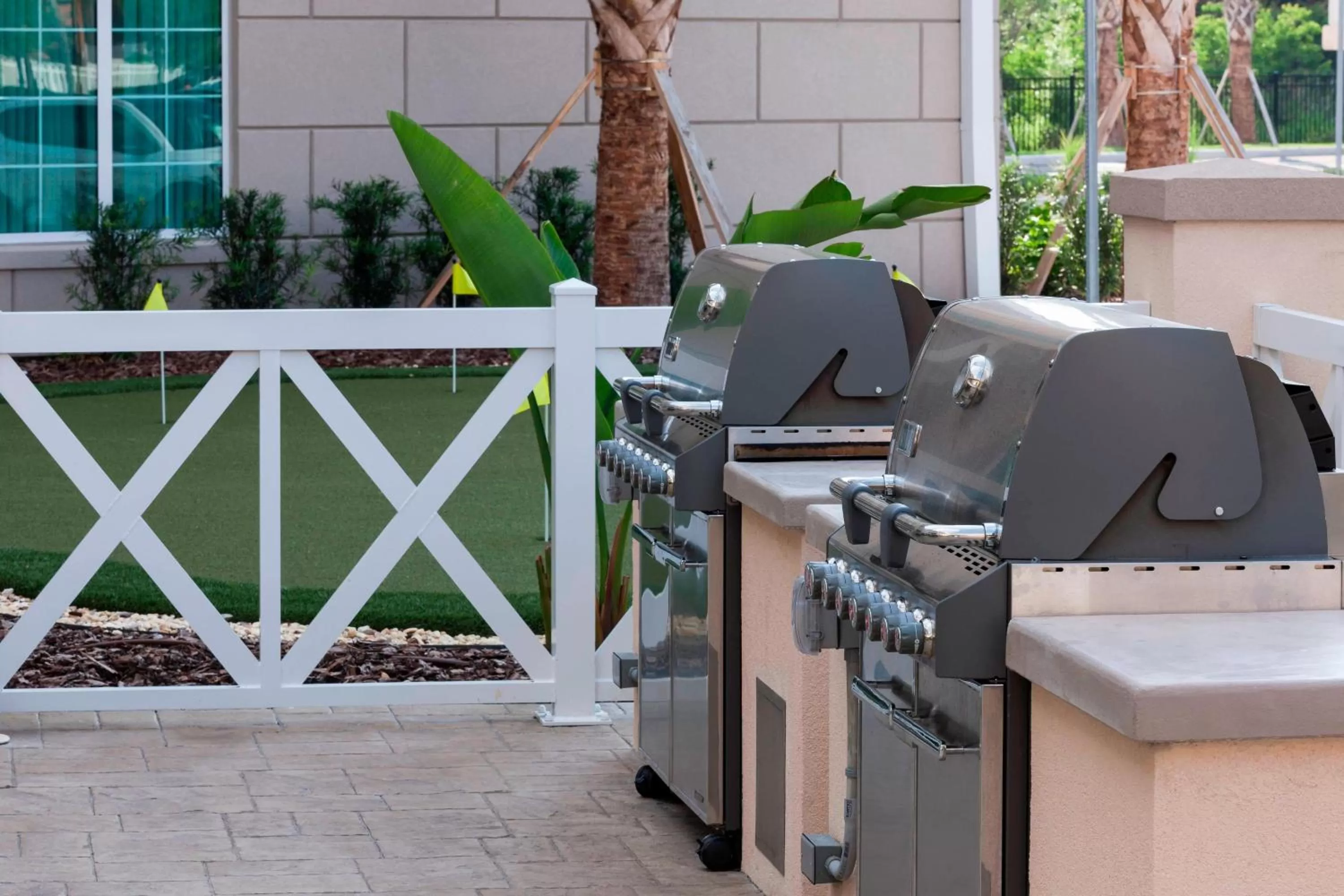 Lounge or bar in Residence Inn by Marriott Near Universal Orlando