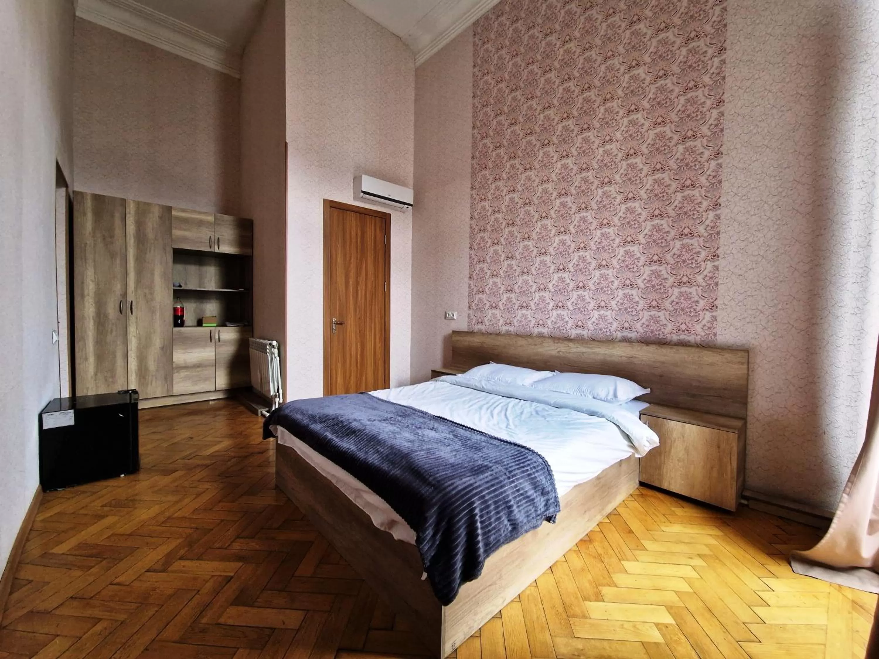 Bed in Friendly Hotel by Art Nova