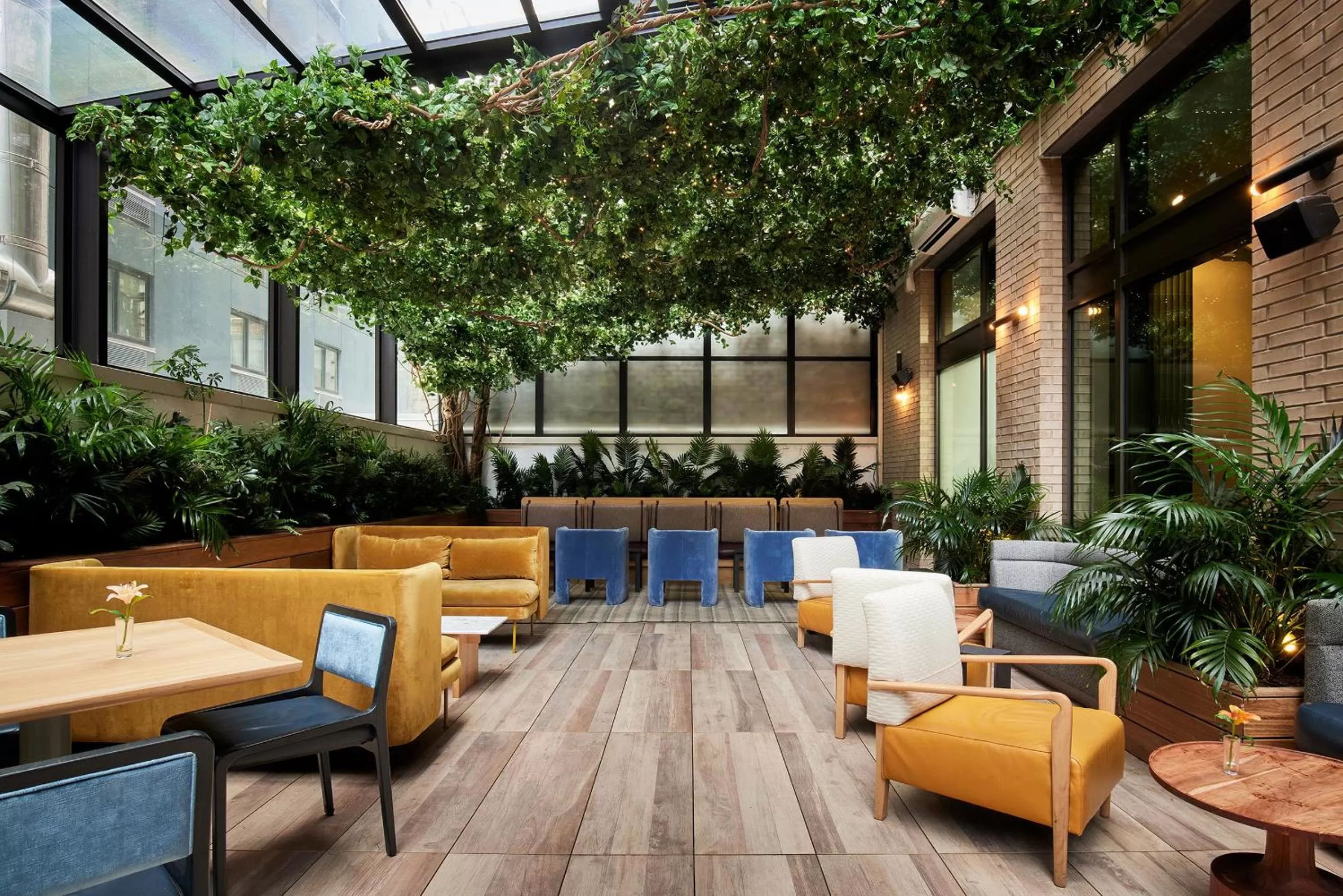 Restaurant/places to eat in Arlo Midtown