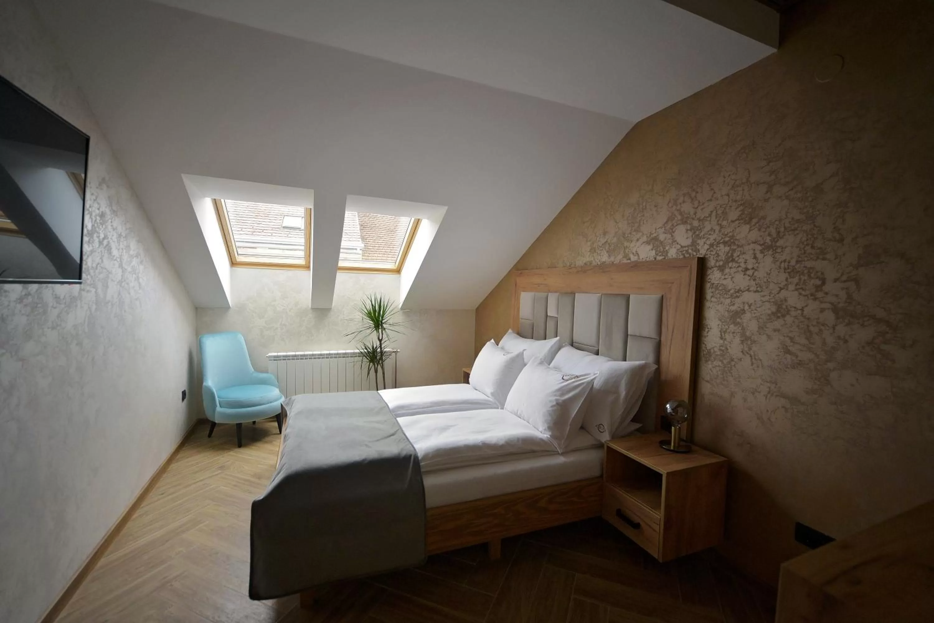 Double Room in Corso Rooms City Centre