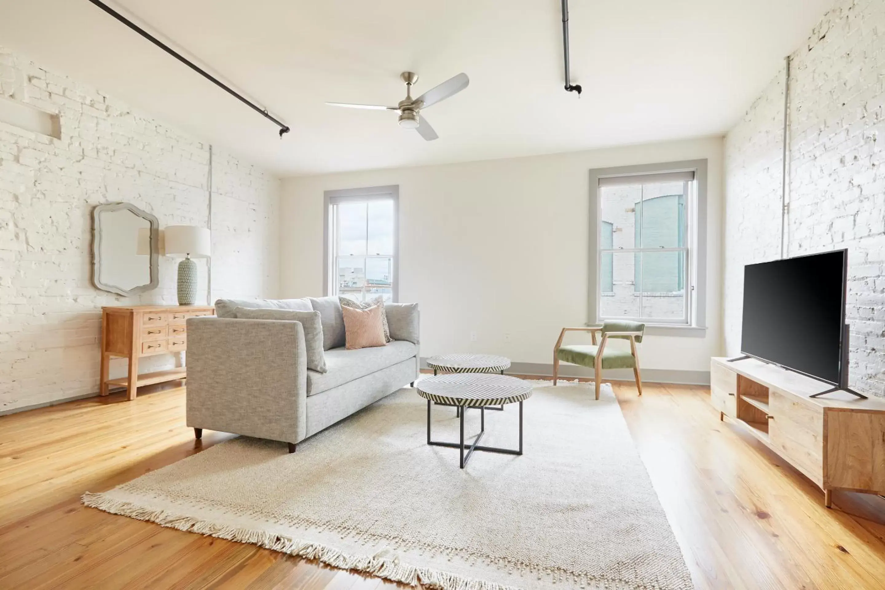 Sonder Ellis Square Sonder Ellis Square