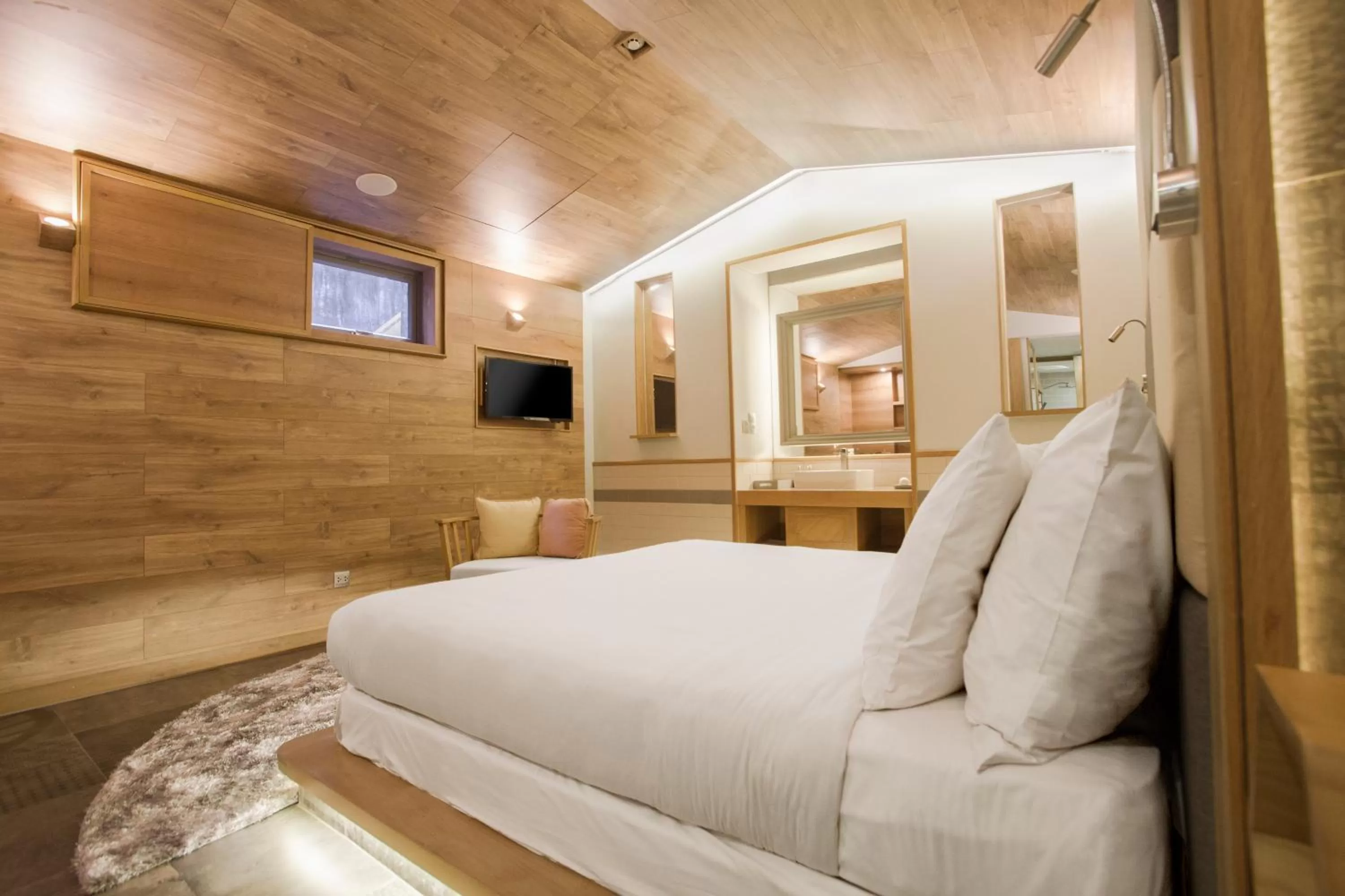 bunk bed, Bed in Fusion Suites Saigon