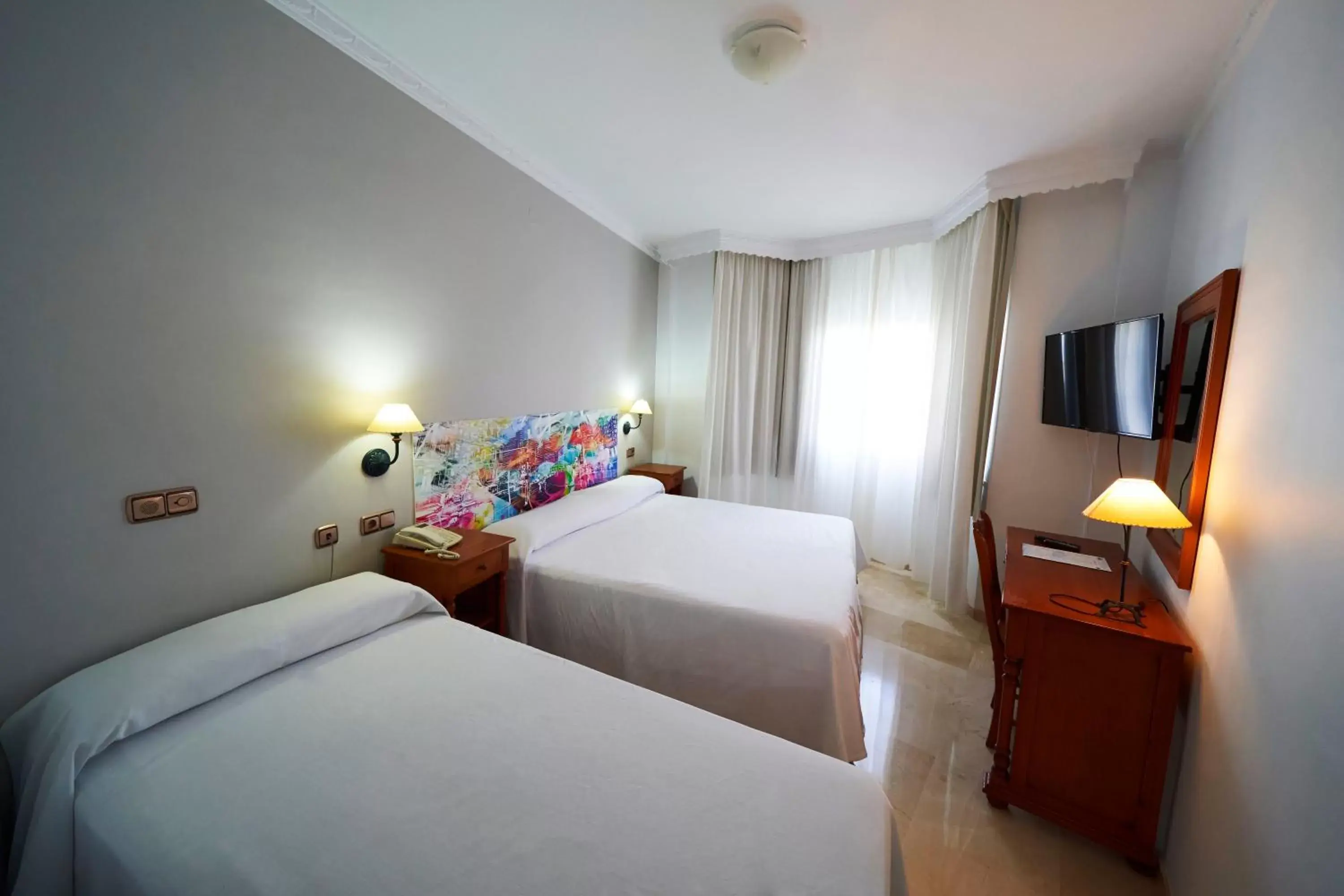 Triple Room with Bathroom in Hotel Bajamar Centro Triple Room with Bathroom in Hotel Bajamar Centro