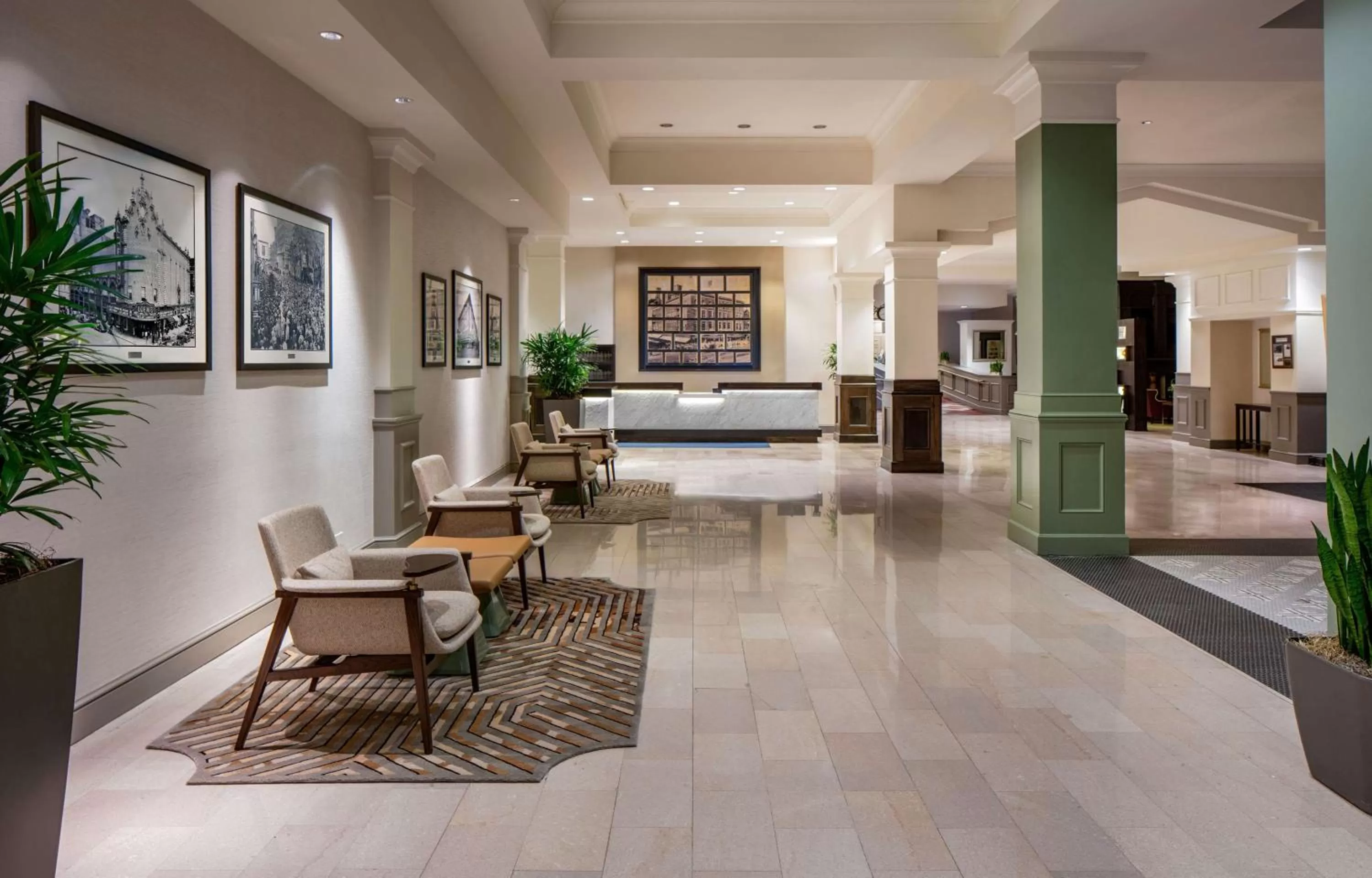 Lobby or reception in Hilton Richmond Downtown