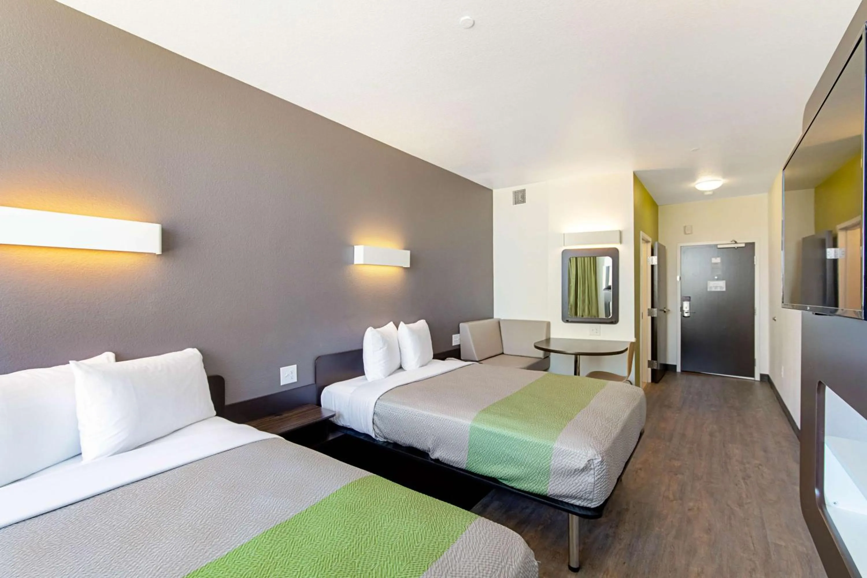 Bedroom, Bed in Motel 6 Austin Airport