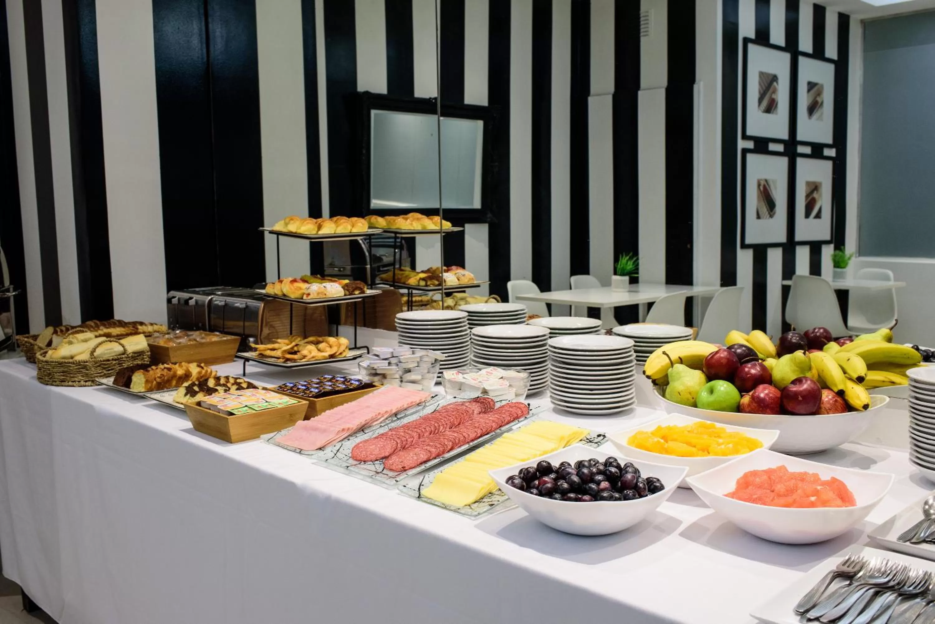 Food and drinks in Believe Madero Hotel