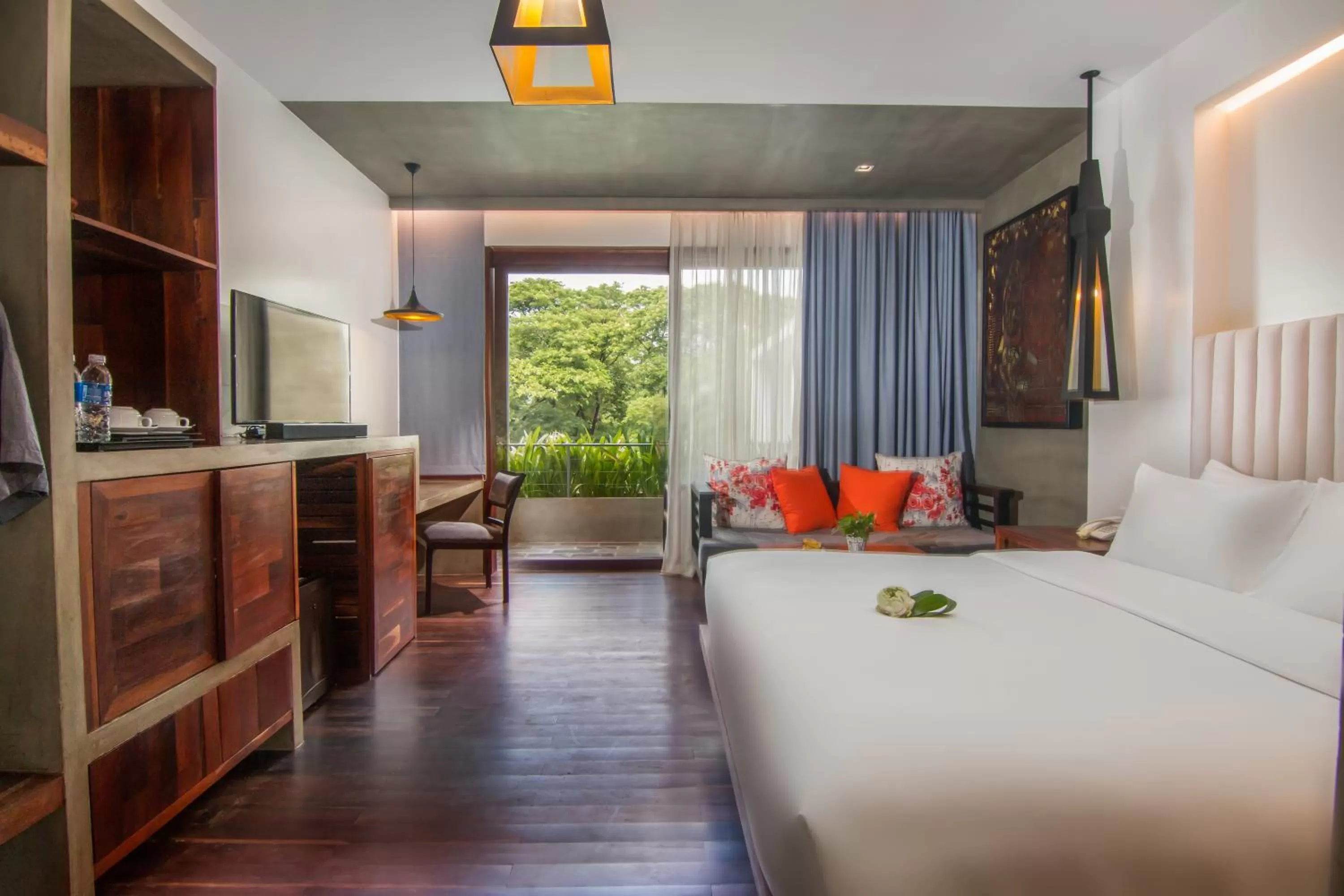 Photo of the whole room, Bed in Apsara Residence Hotel