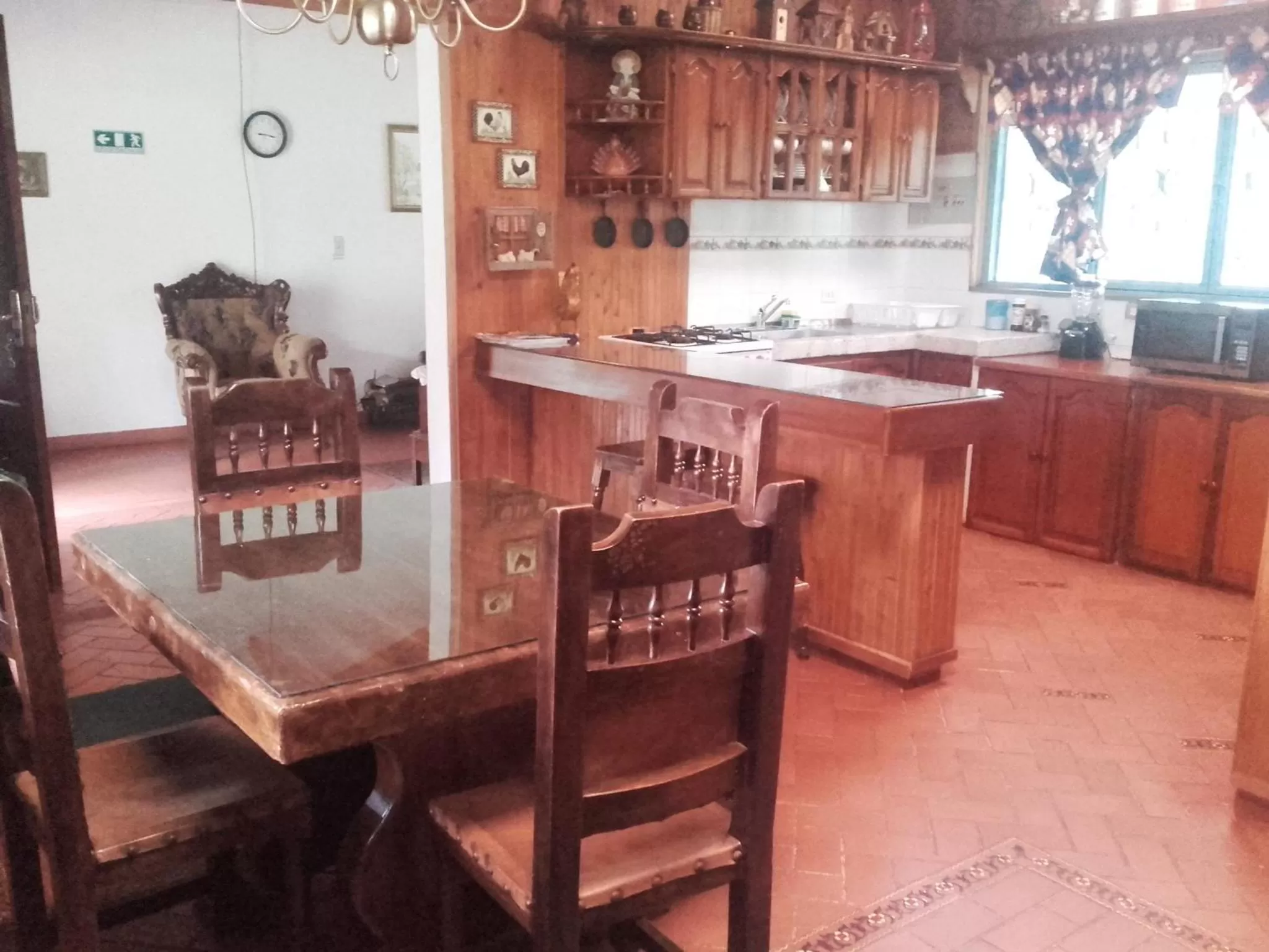 Kitchen or kitchenette, Kitchen/Kitchenette in La Gaviota BnB