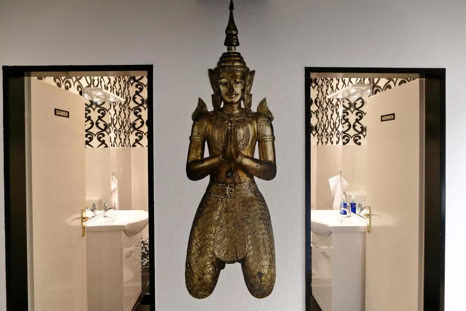 Bathroom in Suite-Apartment-Essen