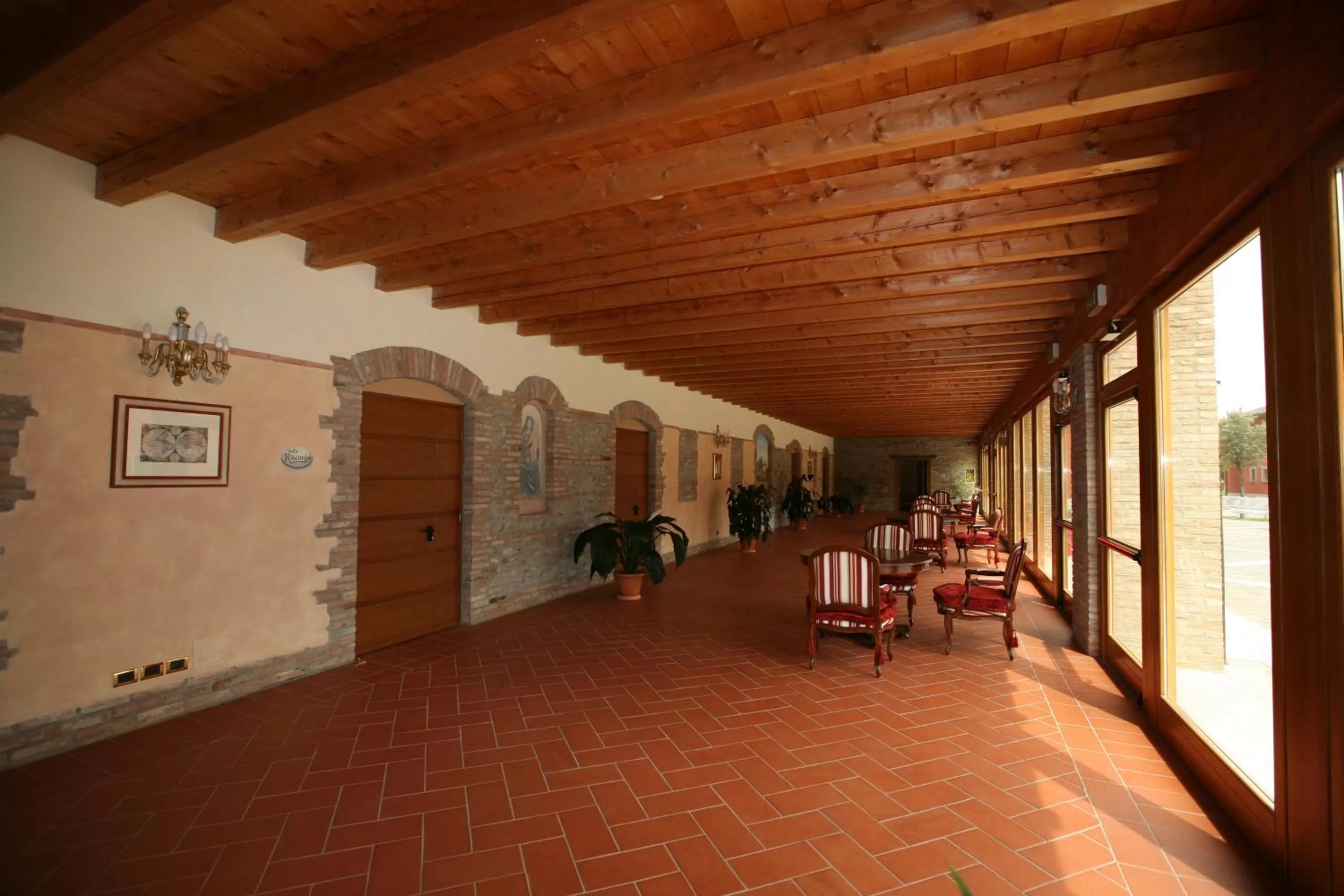 Communal lounge/ TV room in Bes Hotel Bergamo Cologno al Serio