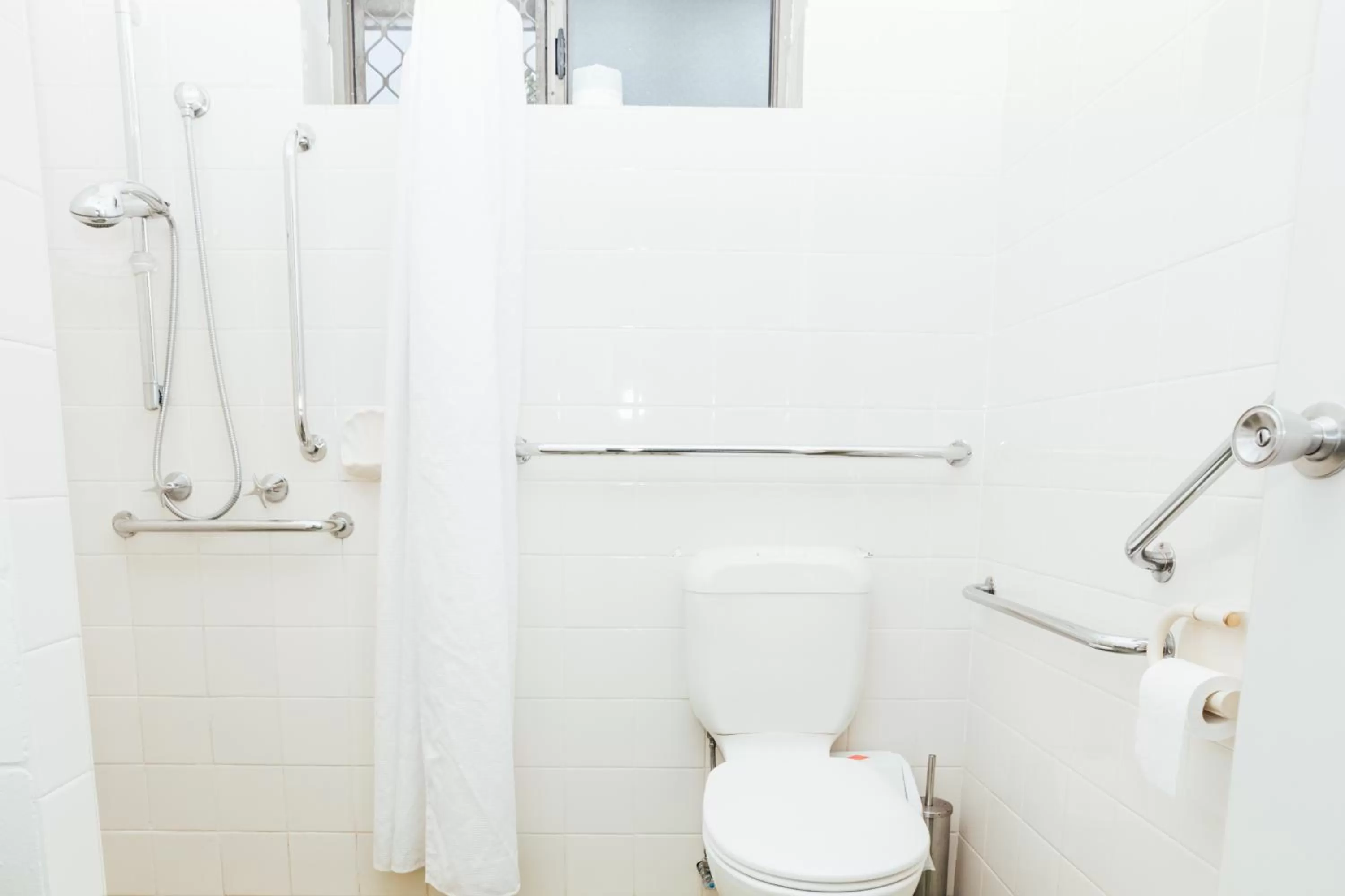 Twin Room - Disability Access in Billabong Lodge Motel