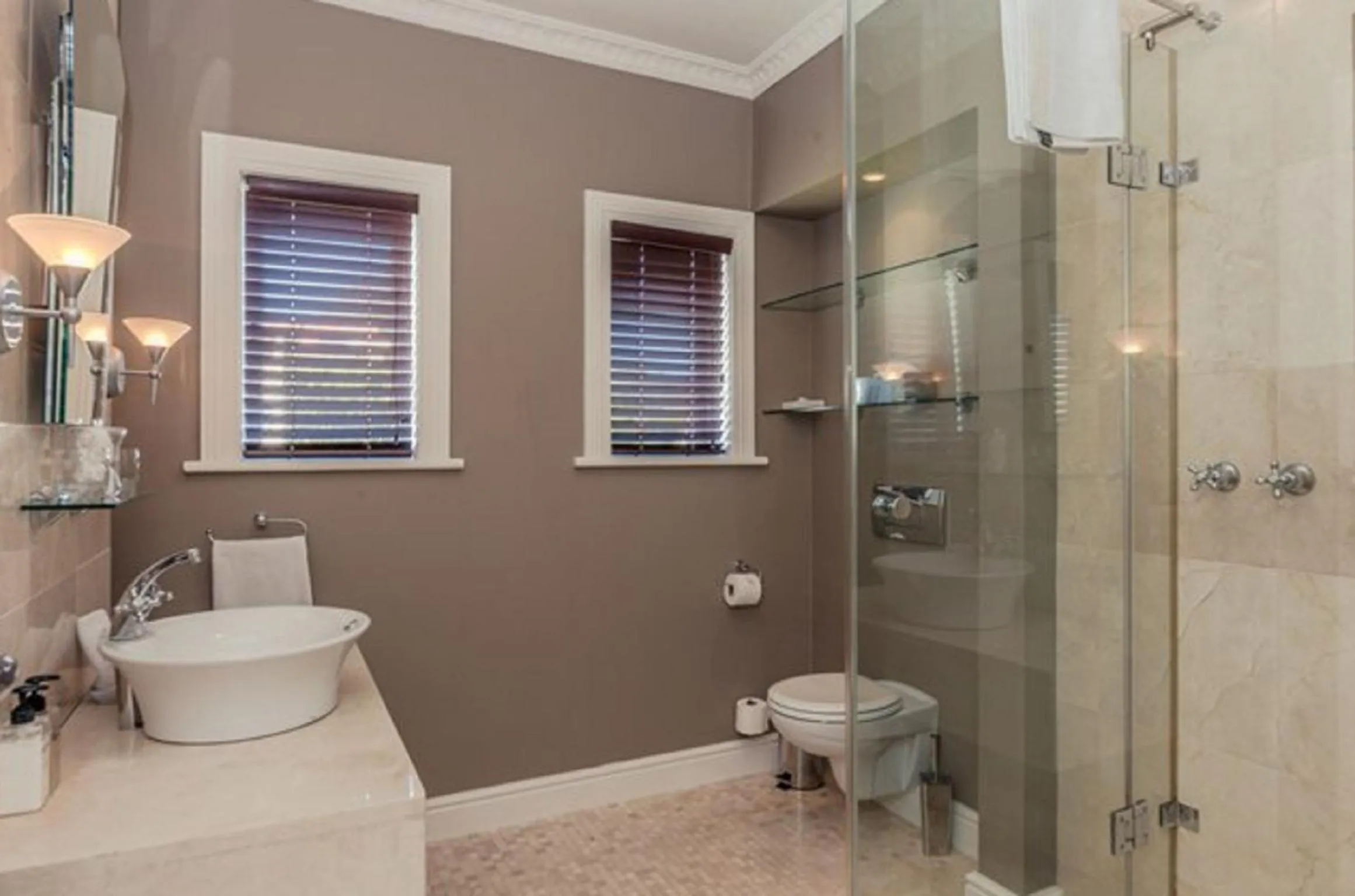 Bathroom in Abbey Manor Luxury Guesthouse