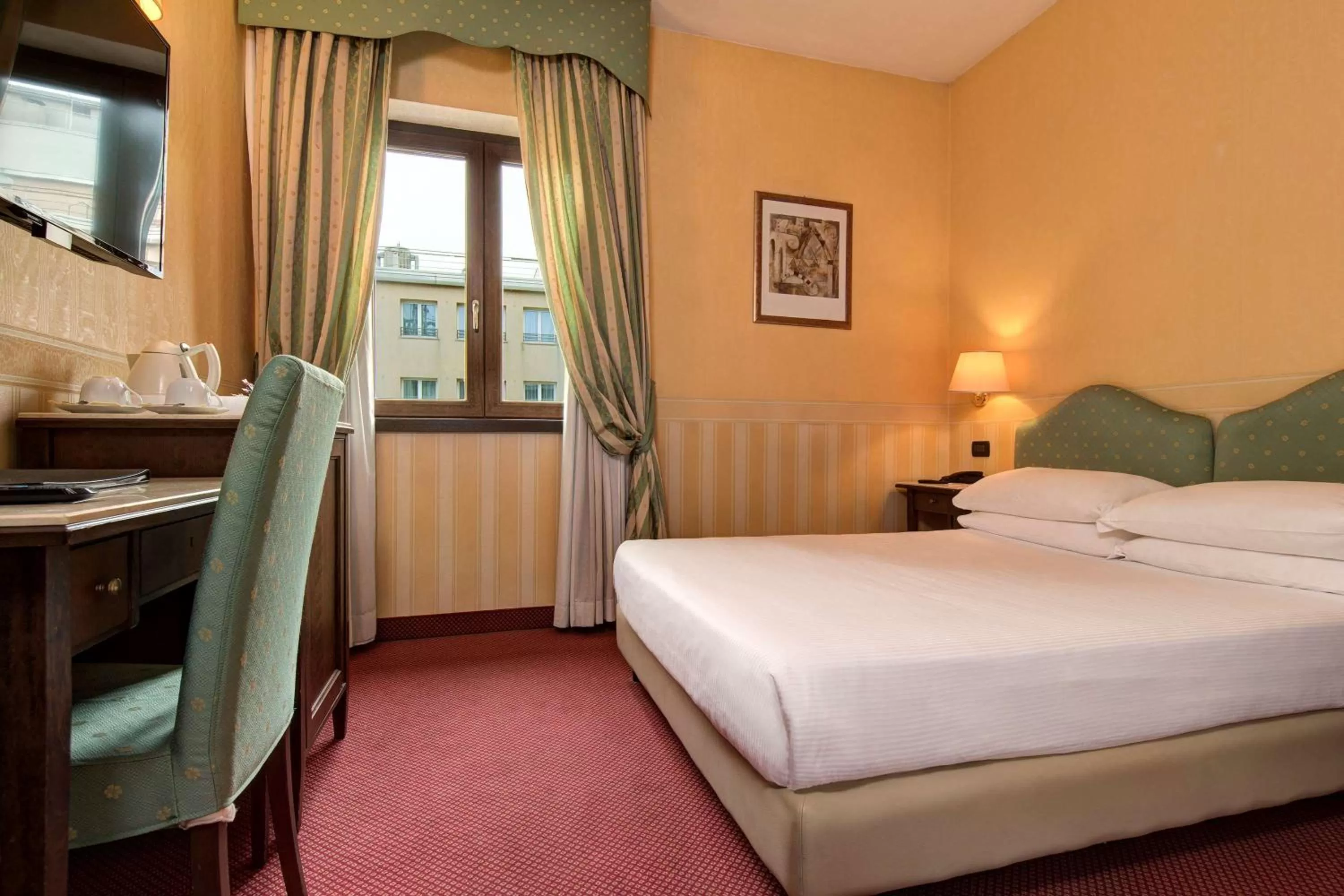 Bedroom, Bed in Best Western Hotel Tritone