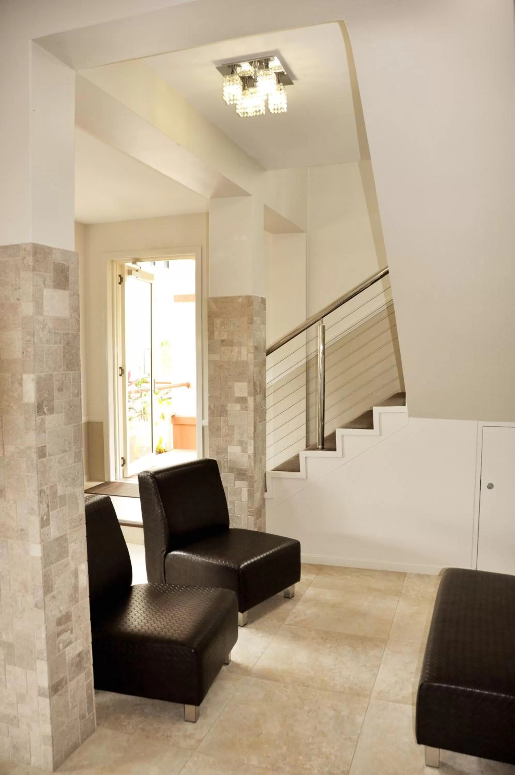 Lobby or reception in City Oasis Inn Townsville, SureStay Collection by BW